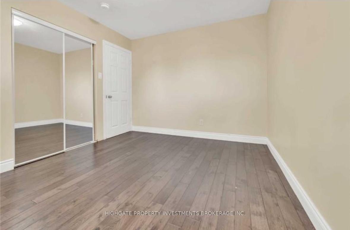 Photo 15 of Unit Main, 36 Reigate Avenue, Brampton, Madoc — HOMEH