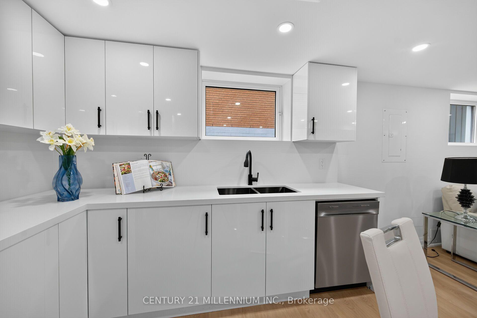 Photo 14 of Unit Lower, 40 Purdy Crescent, Hamilton, Greeningdon — HOMEH