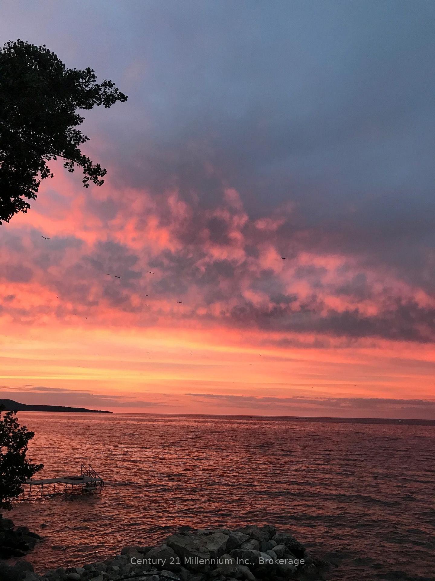 Photo 7 of 537 Grandview Drive, Meaford — HOMEH