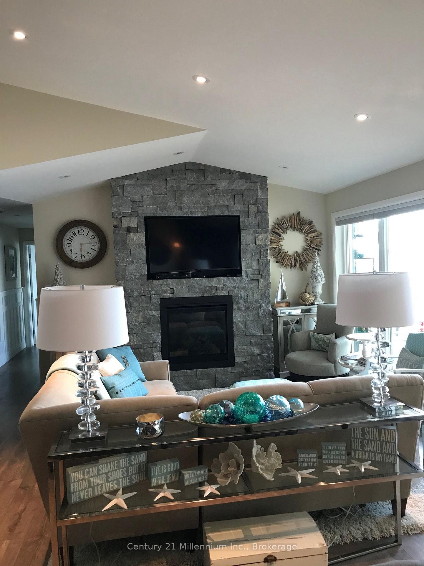 Photo 10 of 537 Grandview Drive, Meaford — HOMEH
