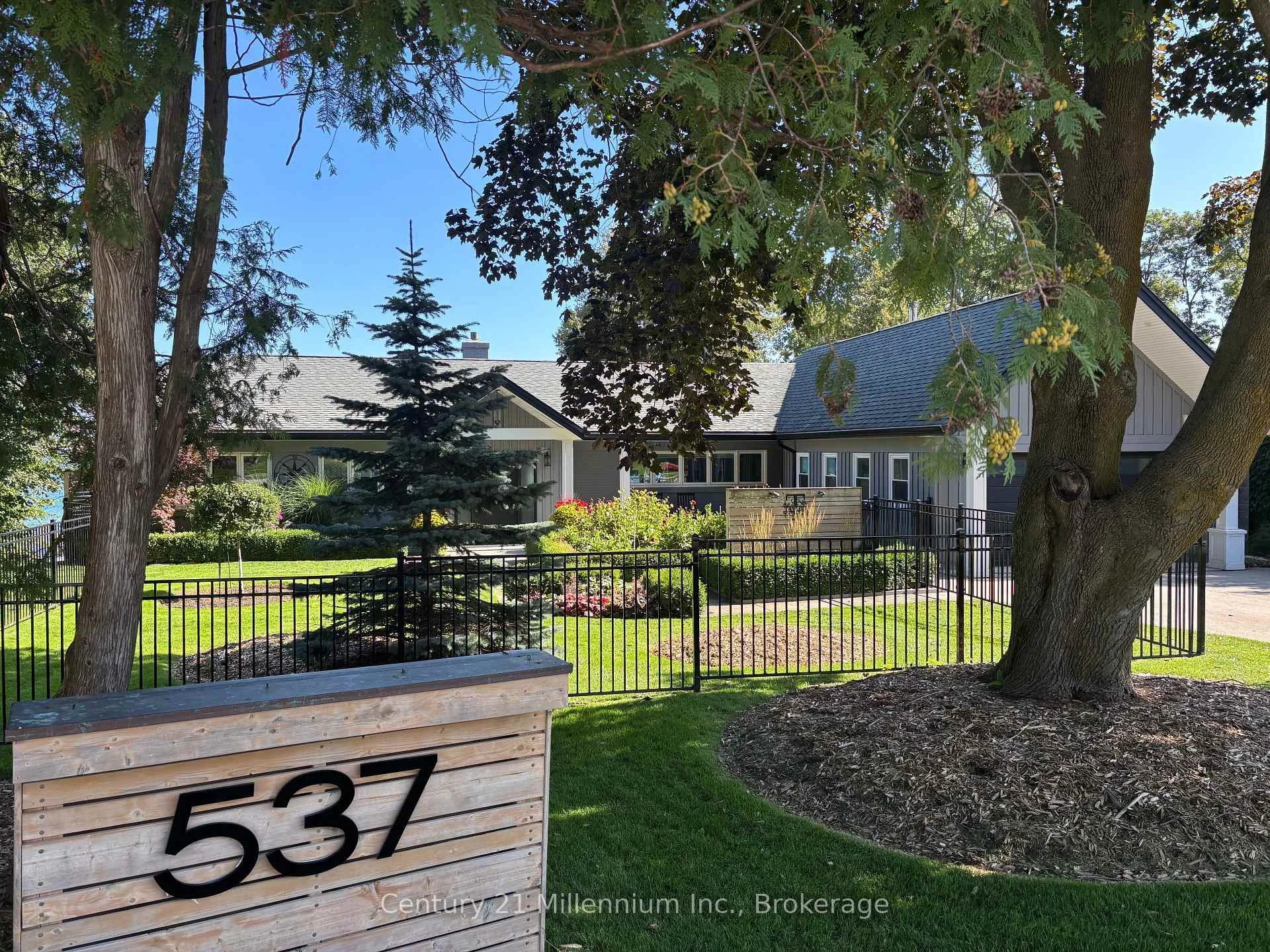 Photo 1 of 537 Grandview Drive, Meaford — HOMEH