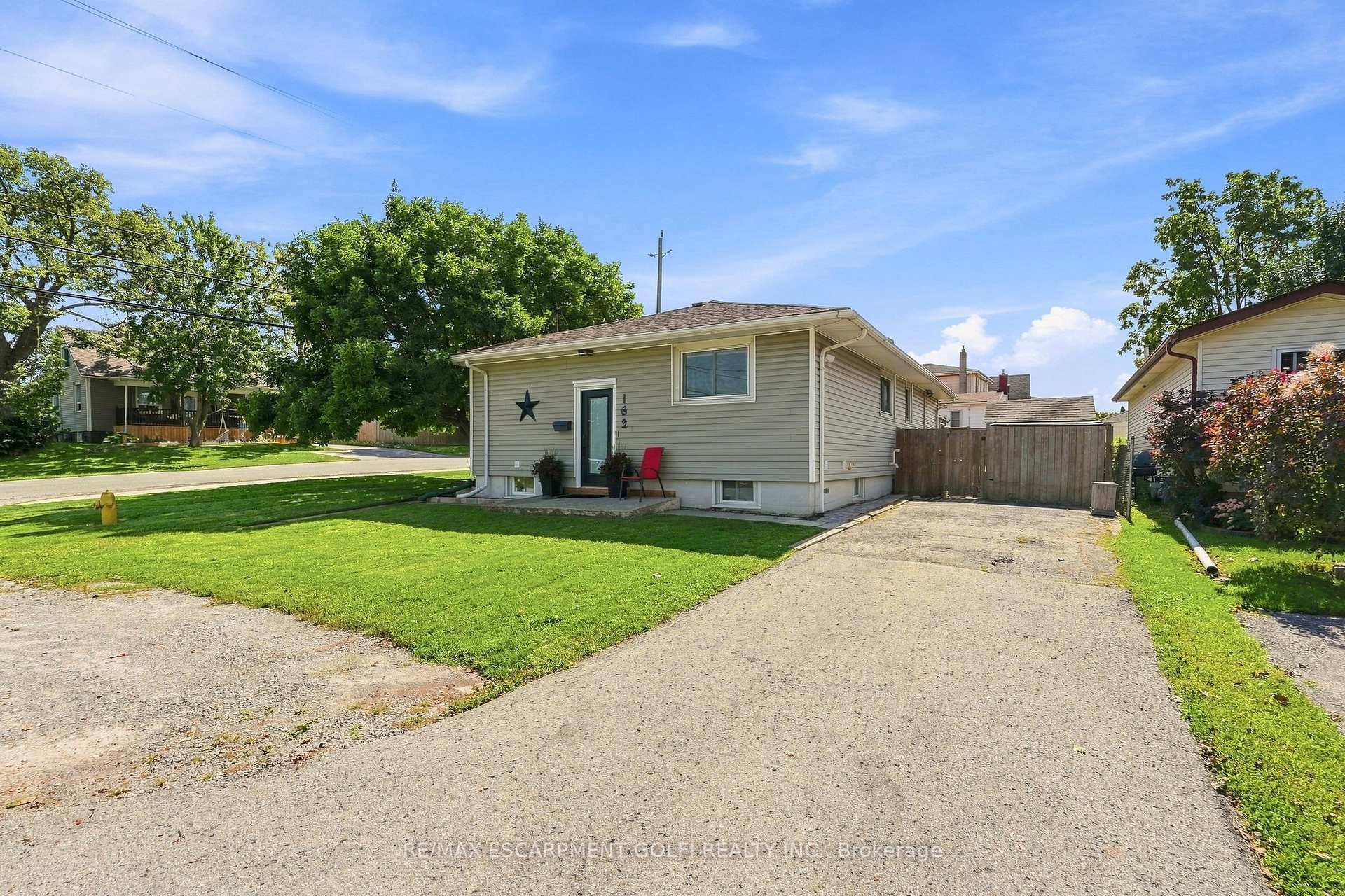 Photo 1 of 162 Mary Street, Thorold, Allanburg/Thorold South — HOMEH