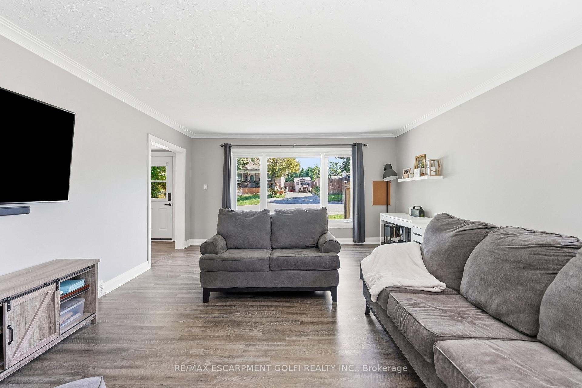 Photo 7 of 162 Mary Street, Thorold, Allanburg/Thorold South — HOMEH