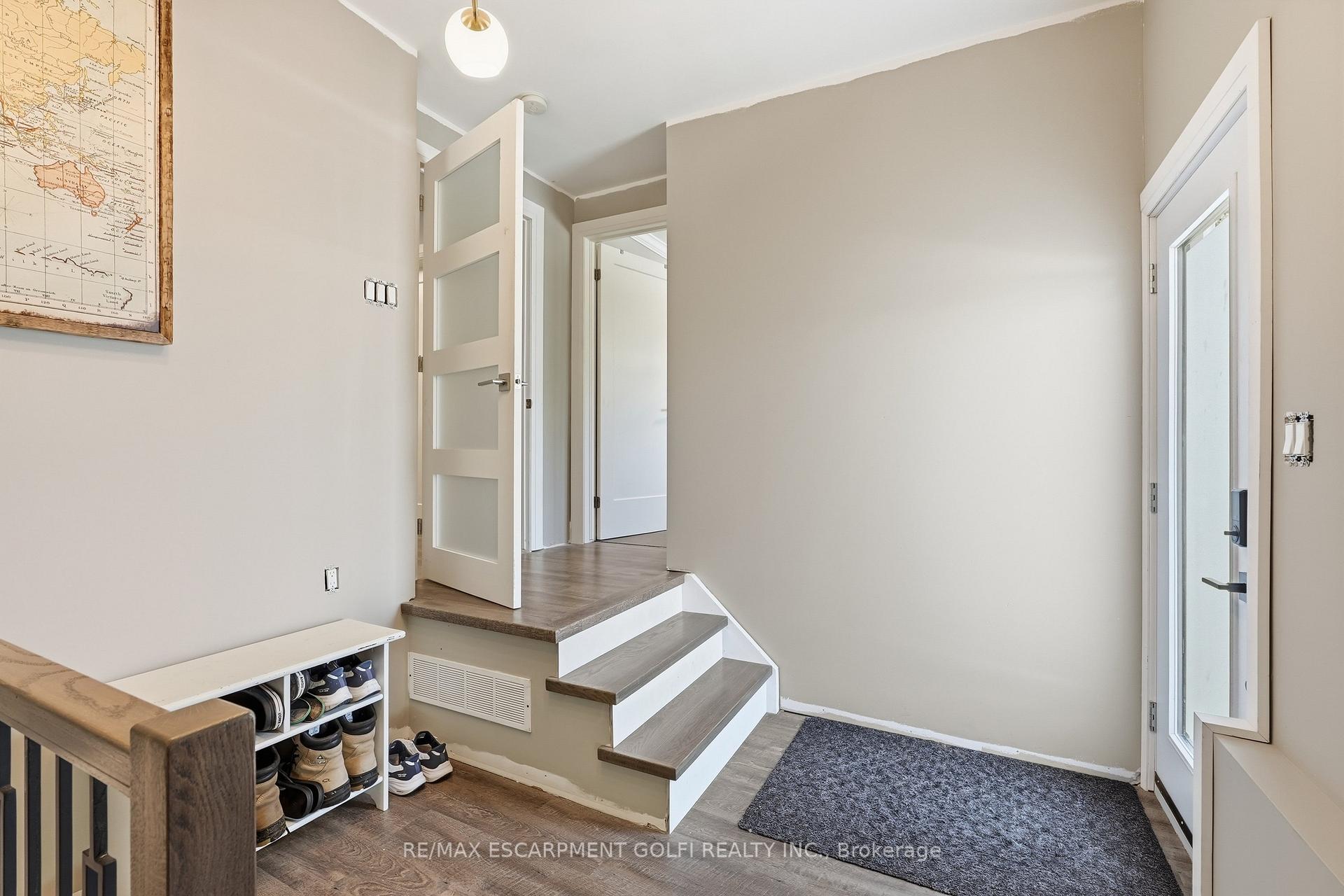 Photo 14 of 162 Mary Street, Thorold, Allanburg/Thorold South — HOMEH