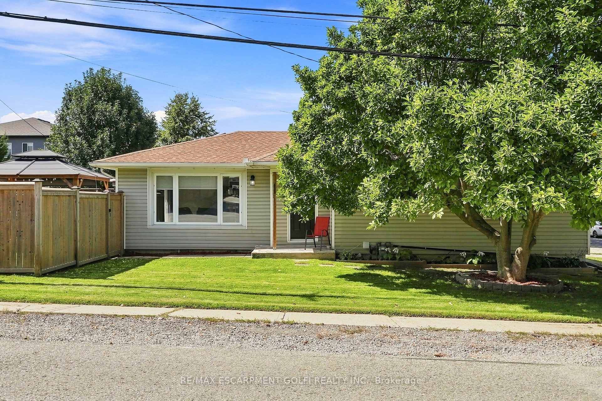 Photo 29 of 162 Mary Street, Thorold, Allanburg/Thorold South — HOMEH