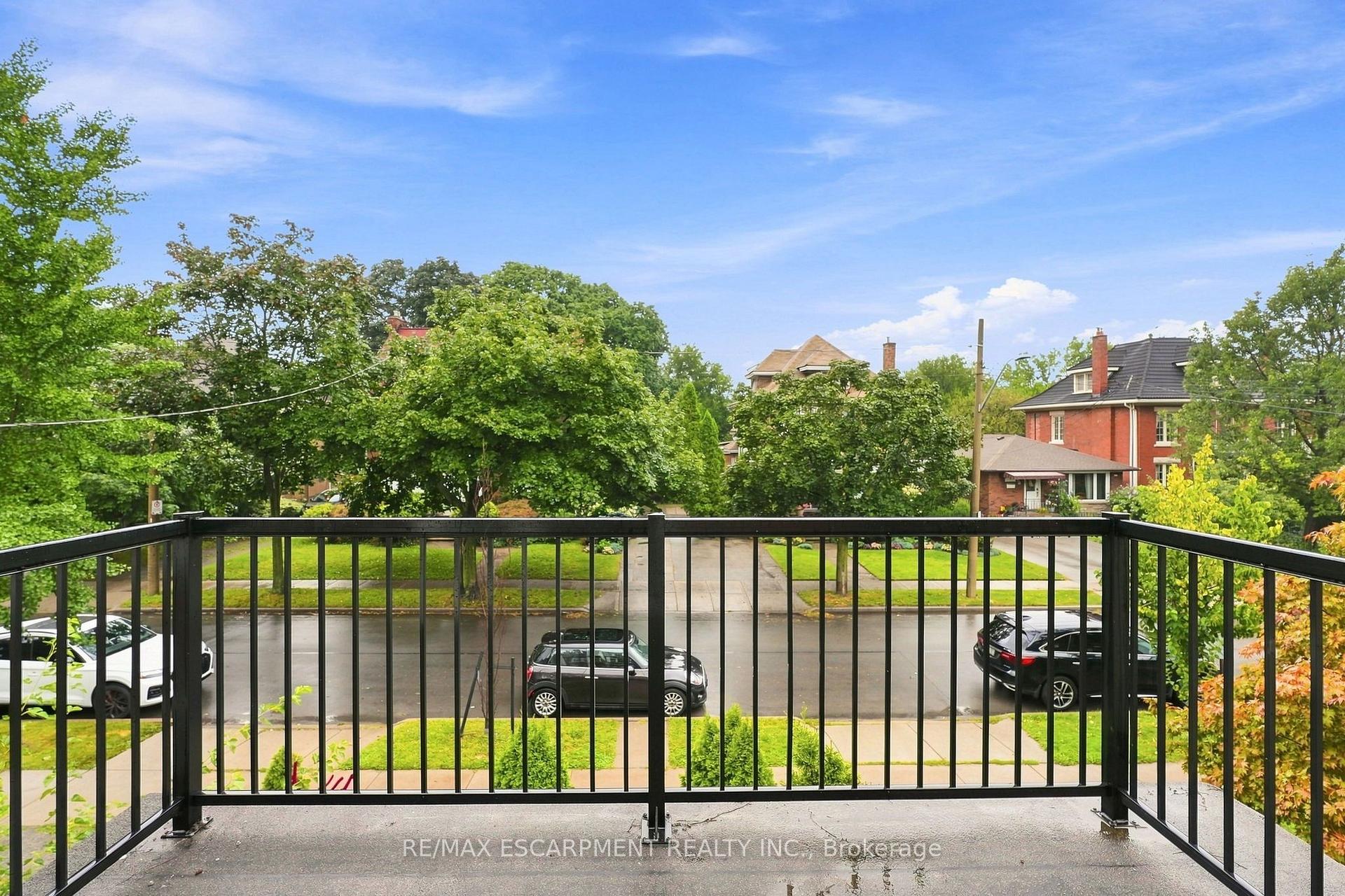 Photo 41 of 63 Melrose Avenue S, Hamilton, Stipley — HOMEH
