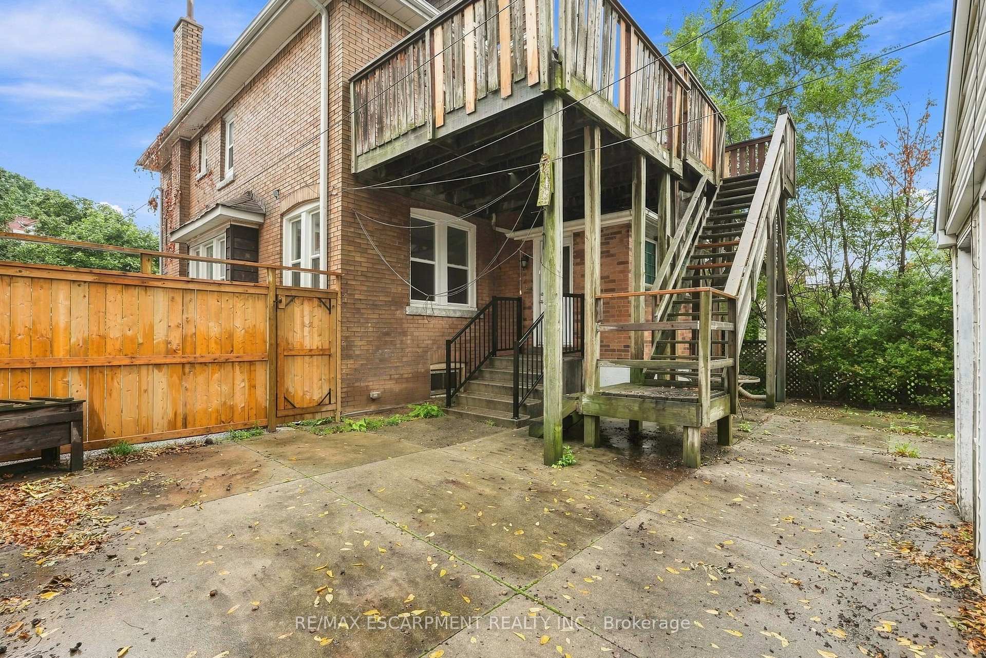 Photo 45 of 63 Melrose Avenue S, Hamilton, Stipley — HOMEH