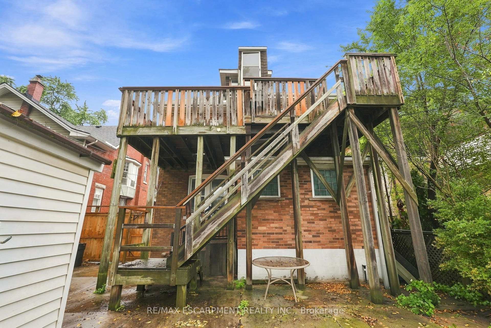 Photo 46 of 63 Melrose Avenue S, Hamilton, Stipley — HOMEH
