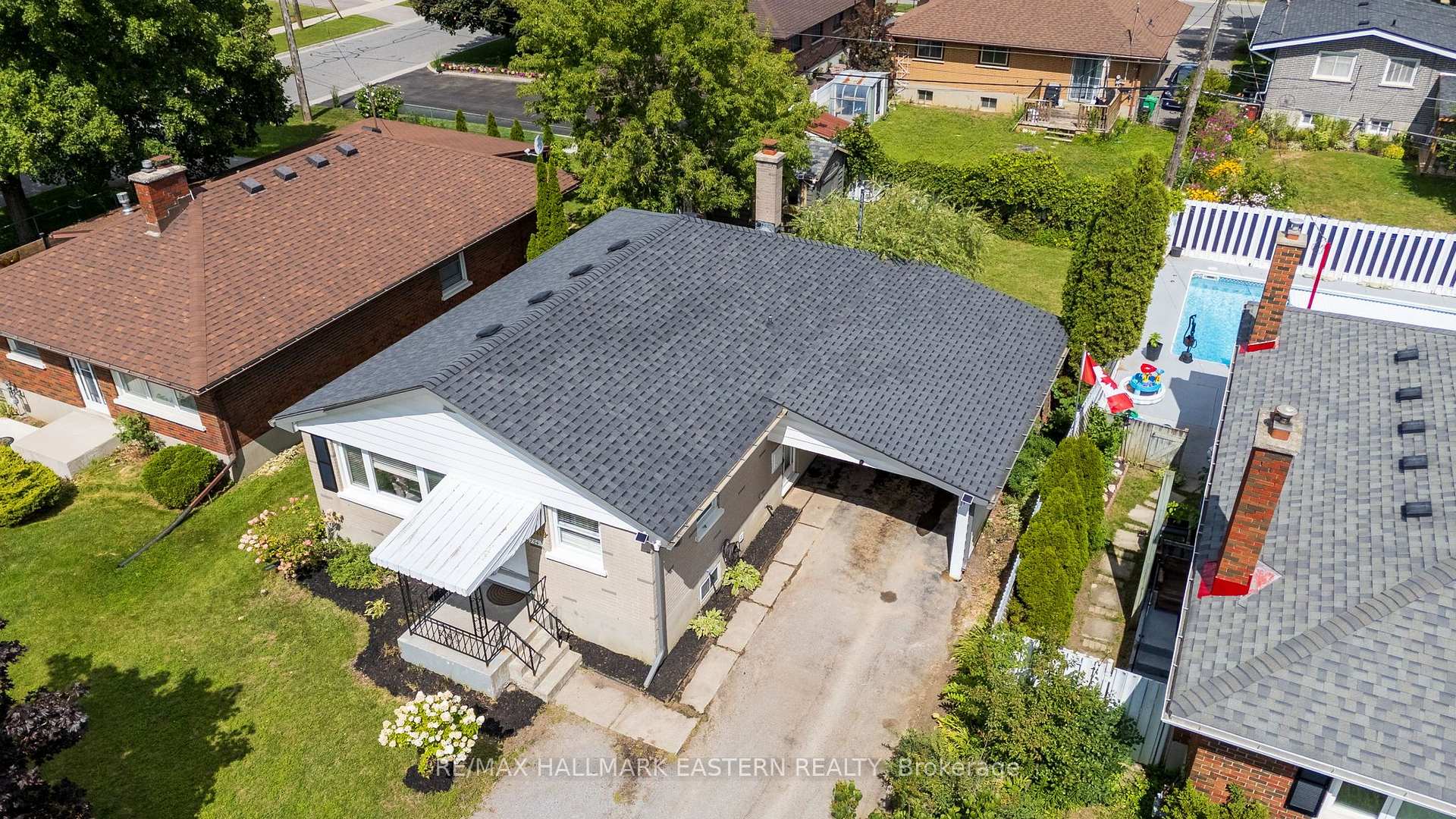 Photo 3 of 754 Crawford Place, Peterborough, Otonabee Ward 1 — HOMEH