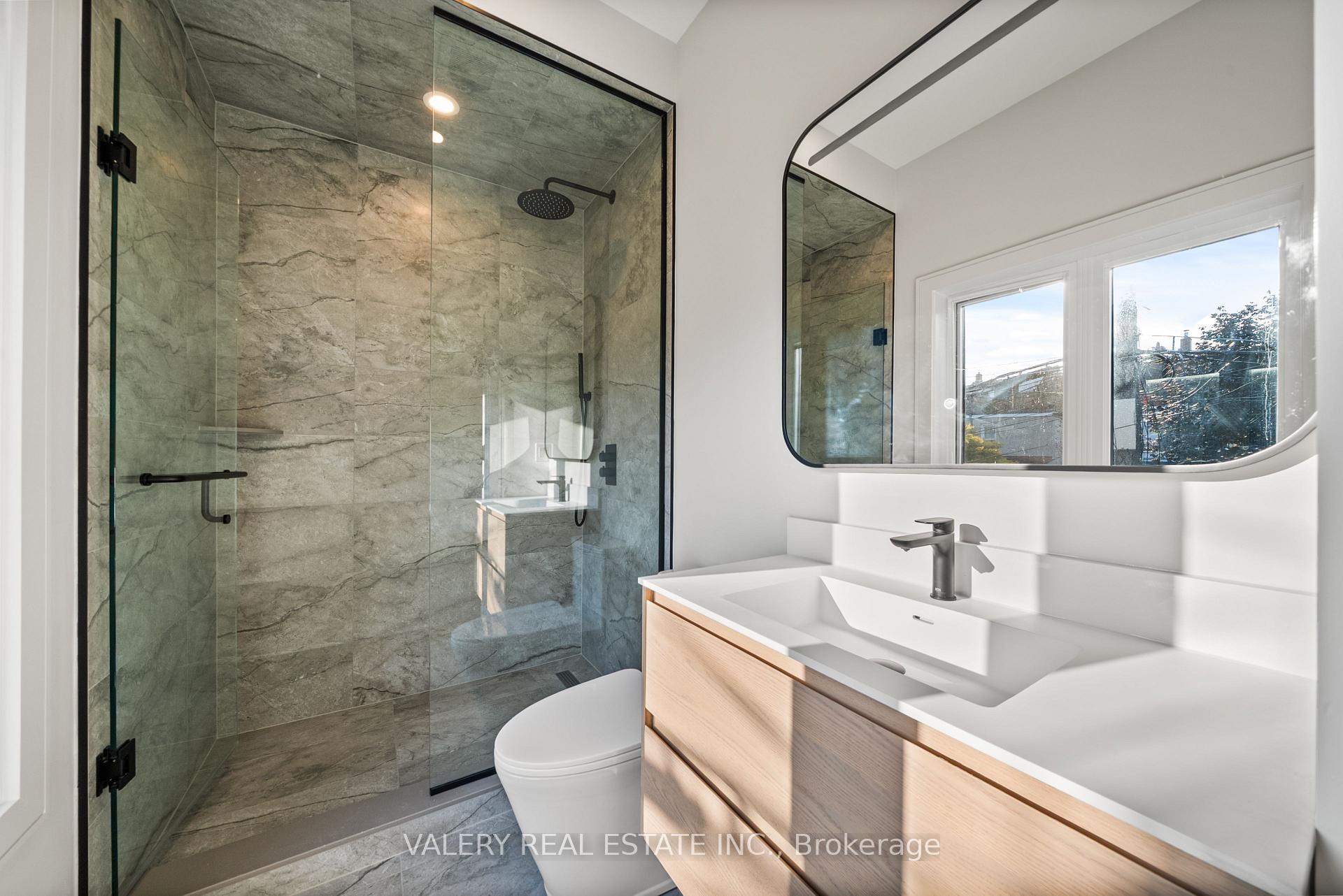 Photo 10 of 144 Dovercourt Road, Toronto, Little Portugal — HOMEH