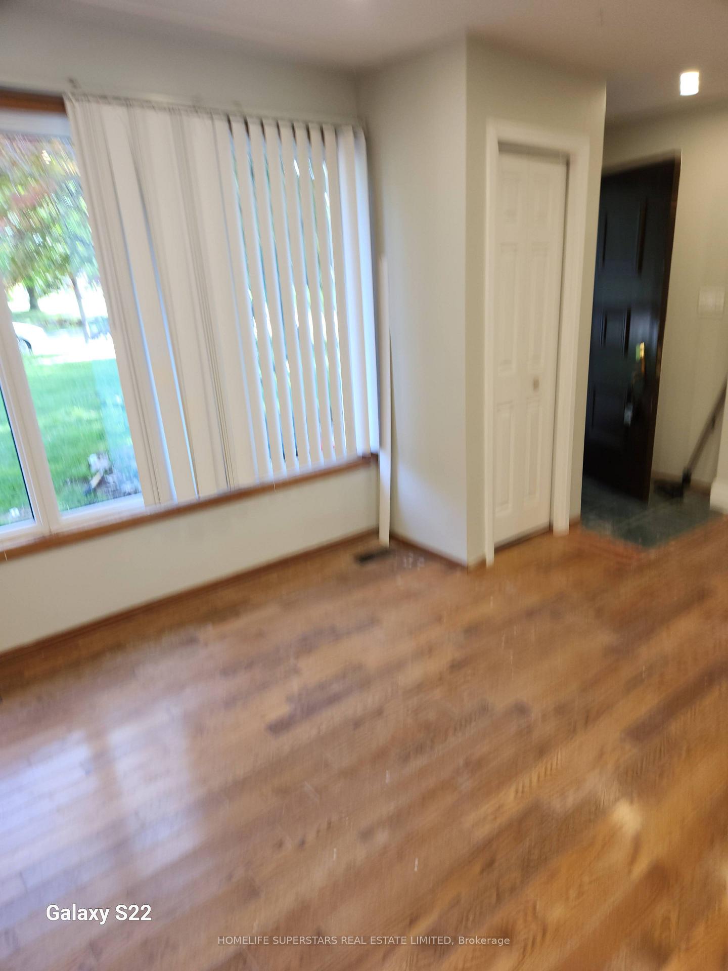 Photo 9 of Unit Upper Unit, 139 Macgregor Crescent, Waterloo, Lincoln Village — HOMEH