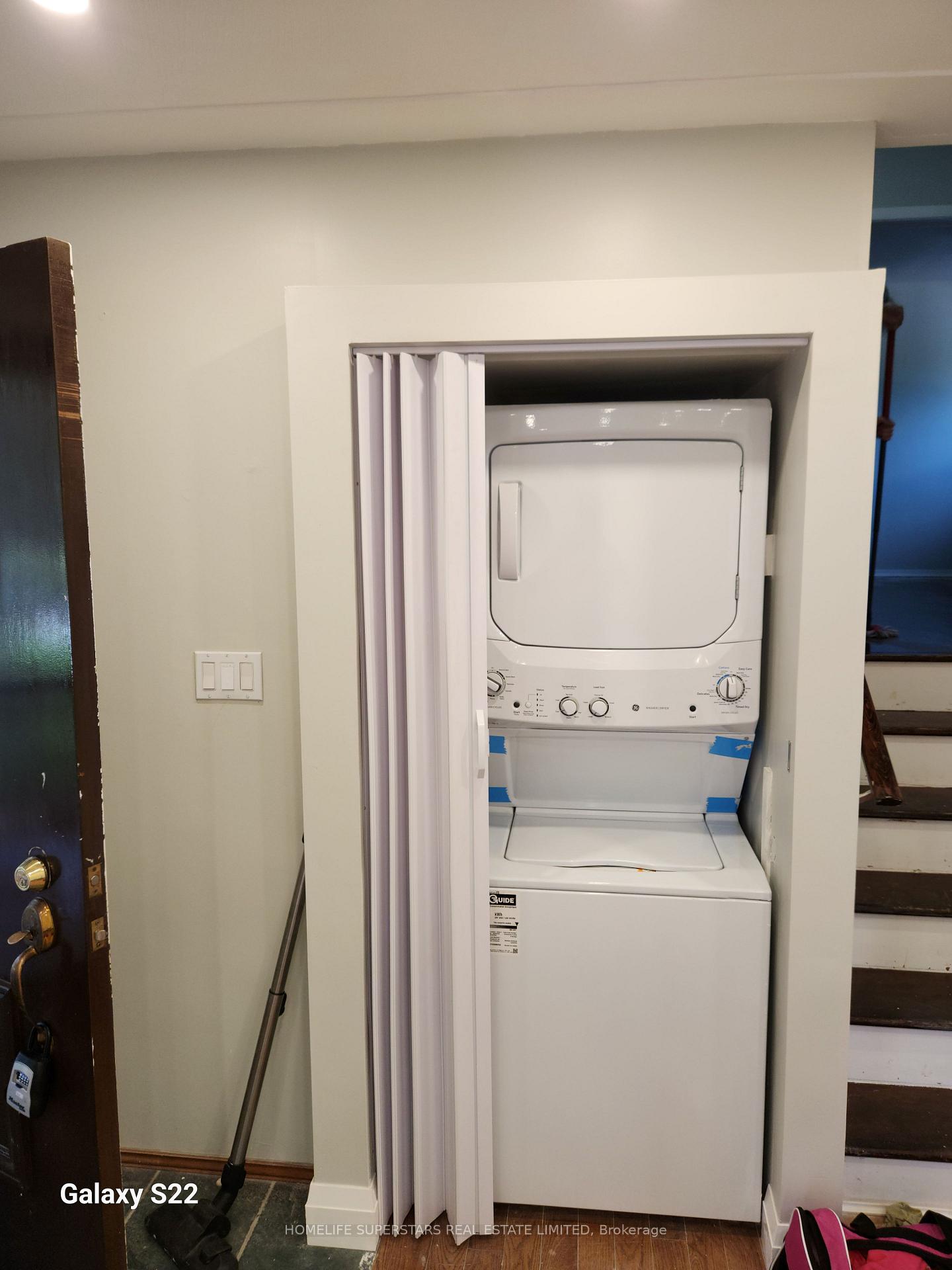 Photo 20 of Unit Upper Unit, 139 Macgregor Crescent, Waterloo, Lincoln Village — HOMEH