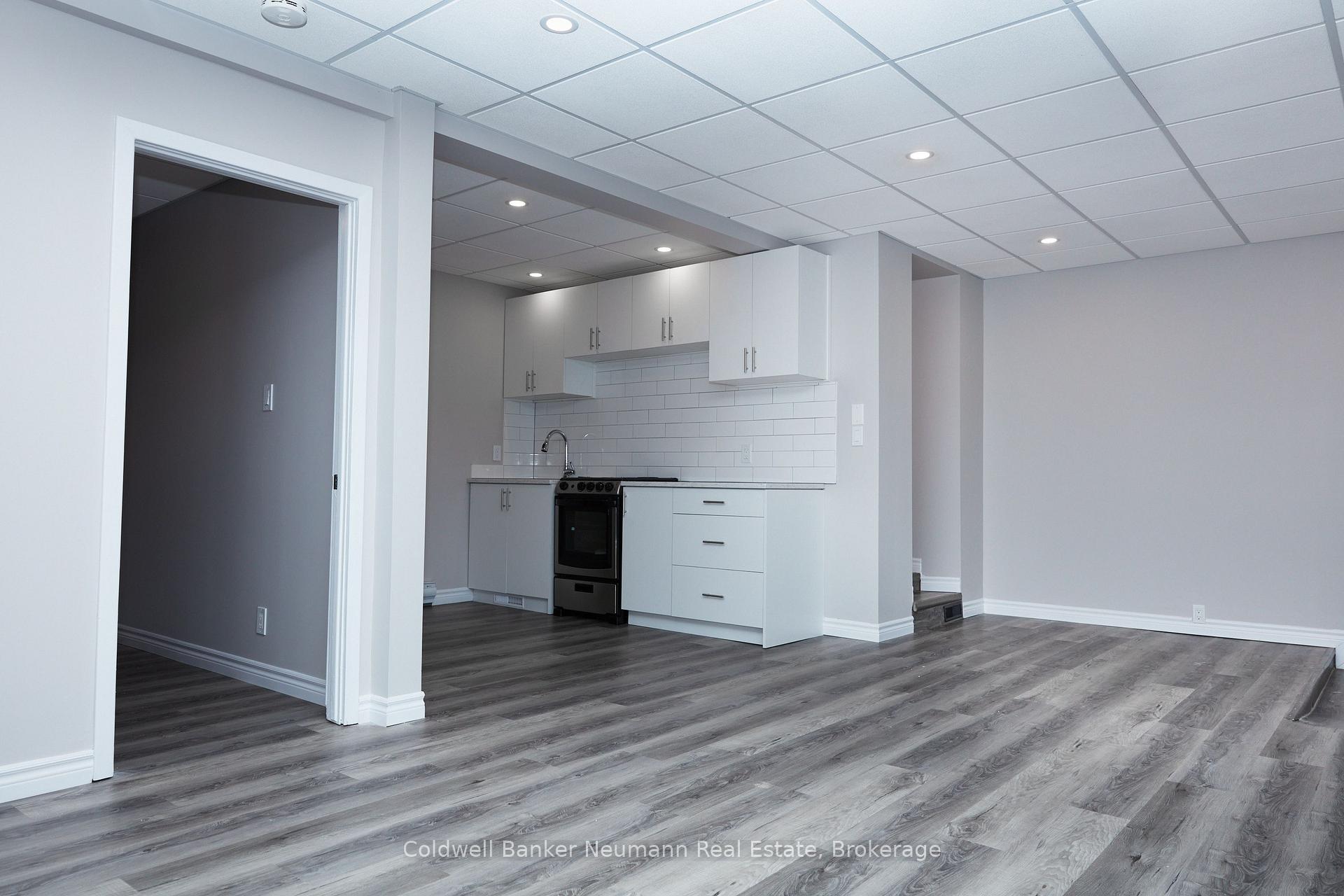 Photo 3 of 95 Farquhar Street, Guelph, Downtown — HOMEH