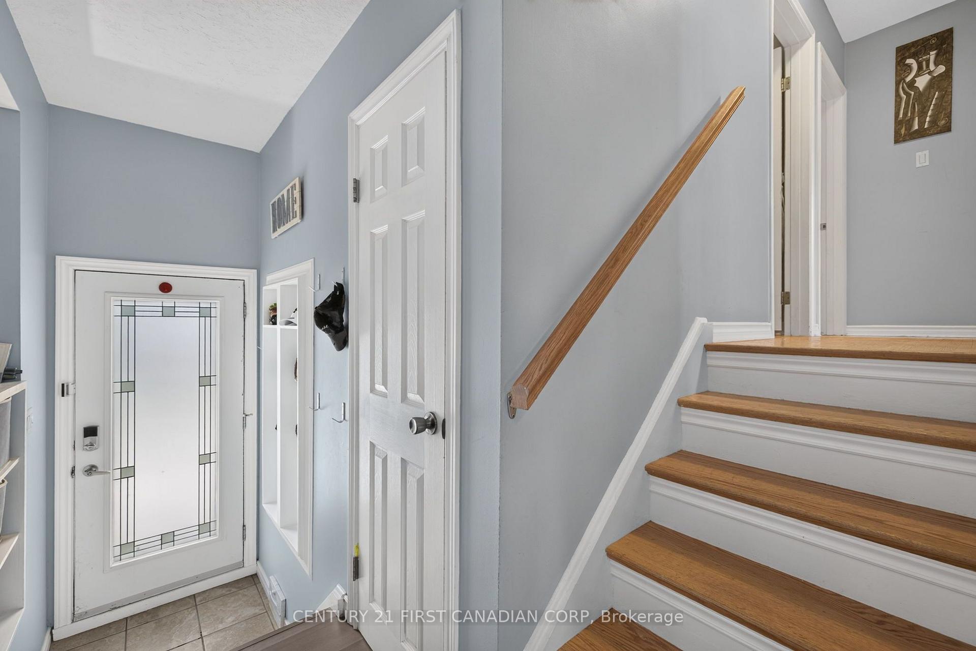 Photo 20 of 285 Panorama Crescent, London, South J — HOMEH