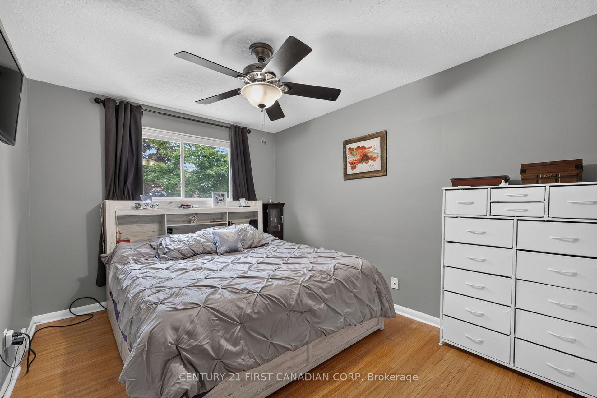Photo 21 of 285 Panorama Crescent, London, South J — HOMEH