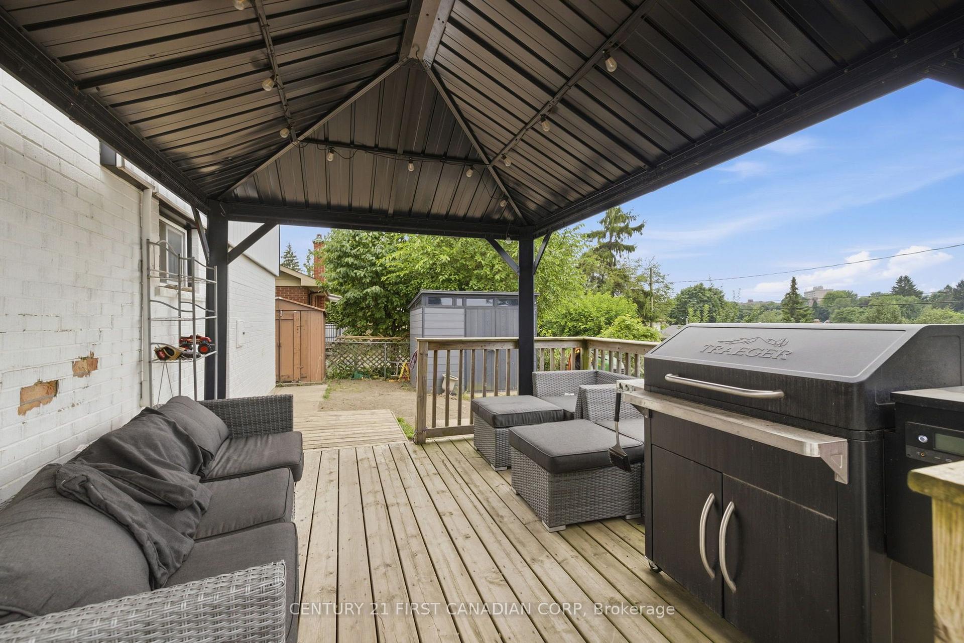 Photo 49 of 285 Panorama Crescent, London, South J — HOMEH