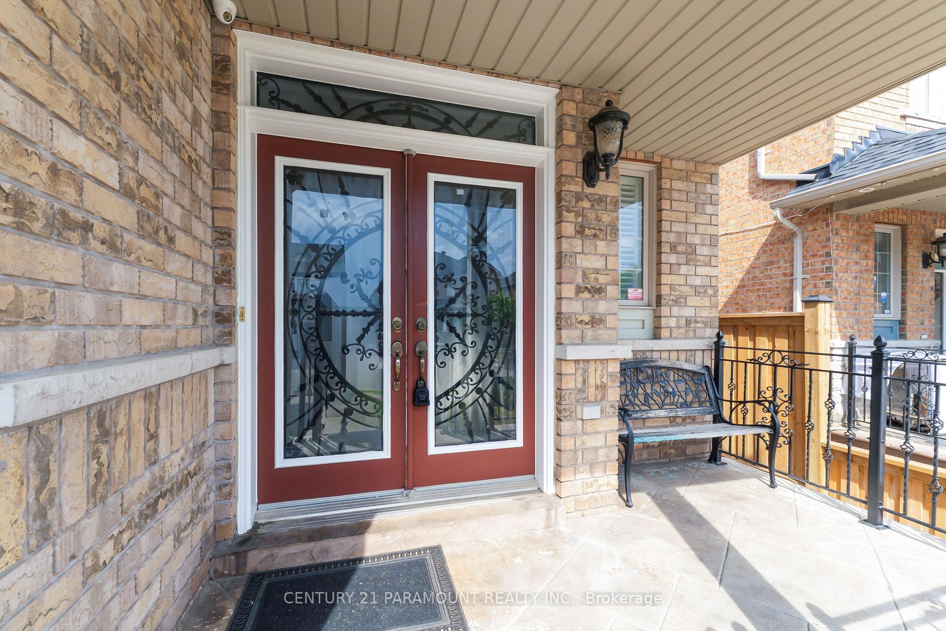 Photo 3 of 56 Dovehaven Crescent, Brampton, Bram East — HOMEH