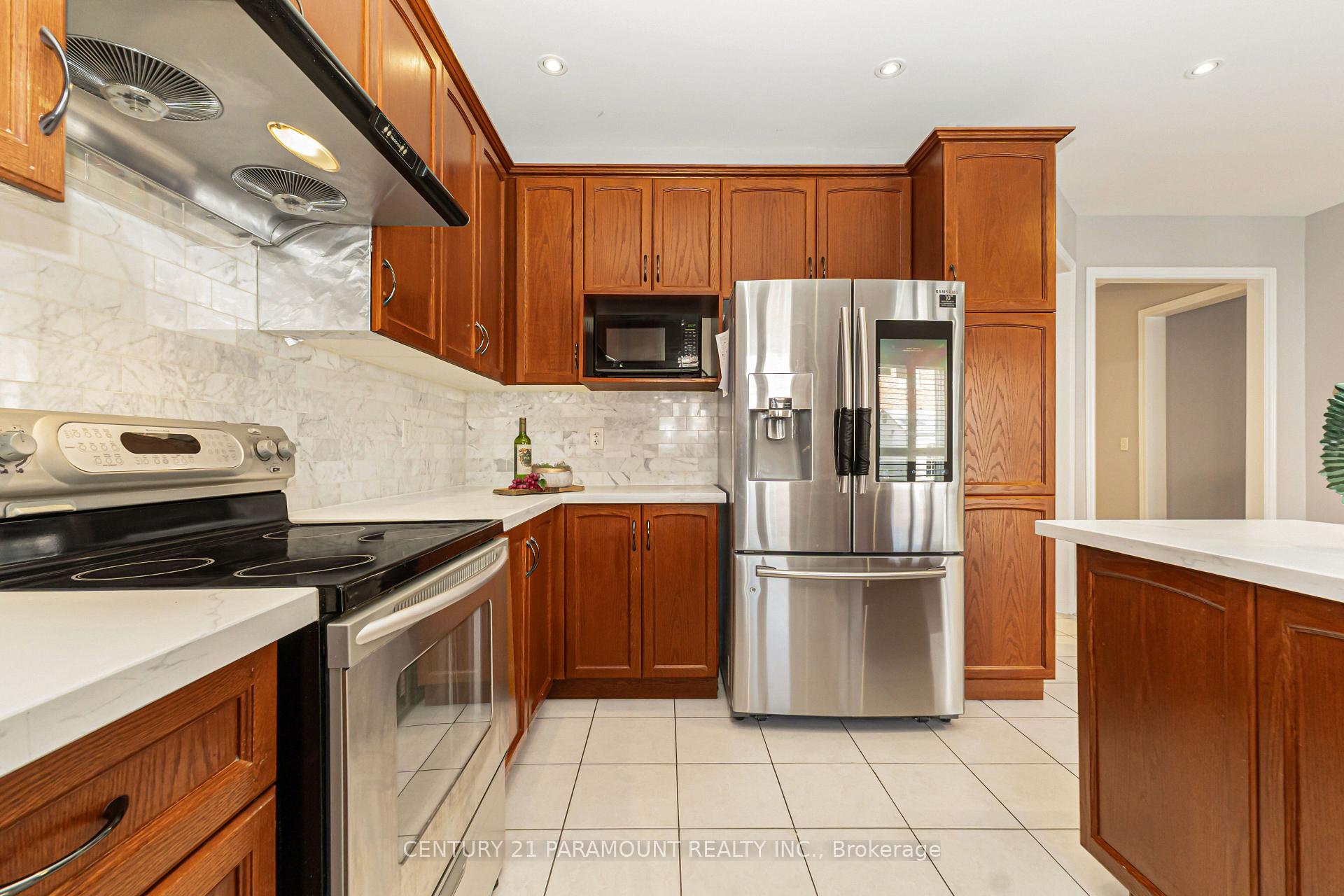 Photo 14 of 56 Dovehaven Crescent, Brampton, Bram East — HOMEH