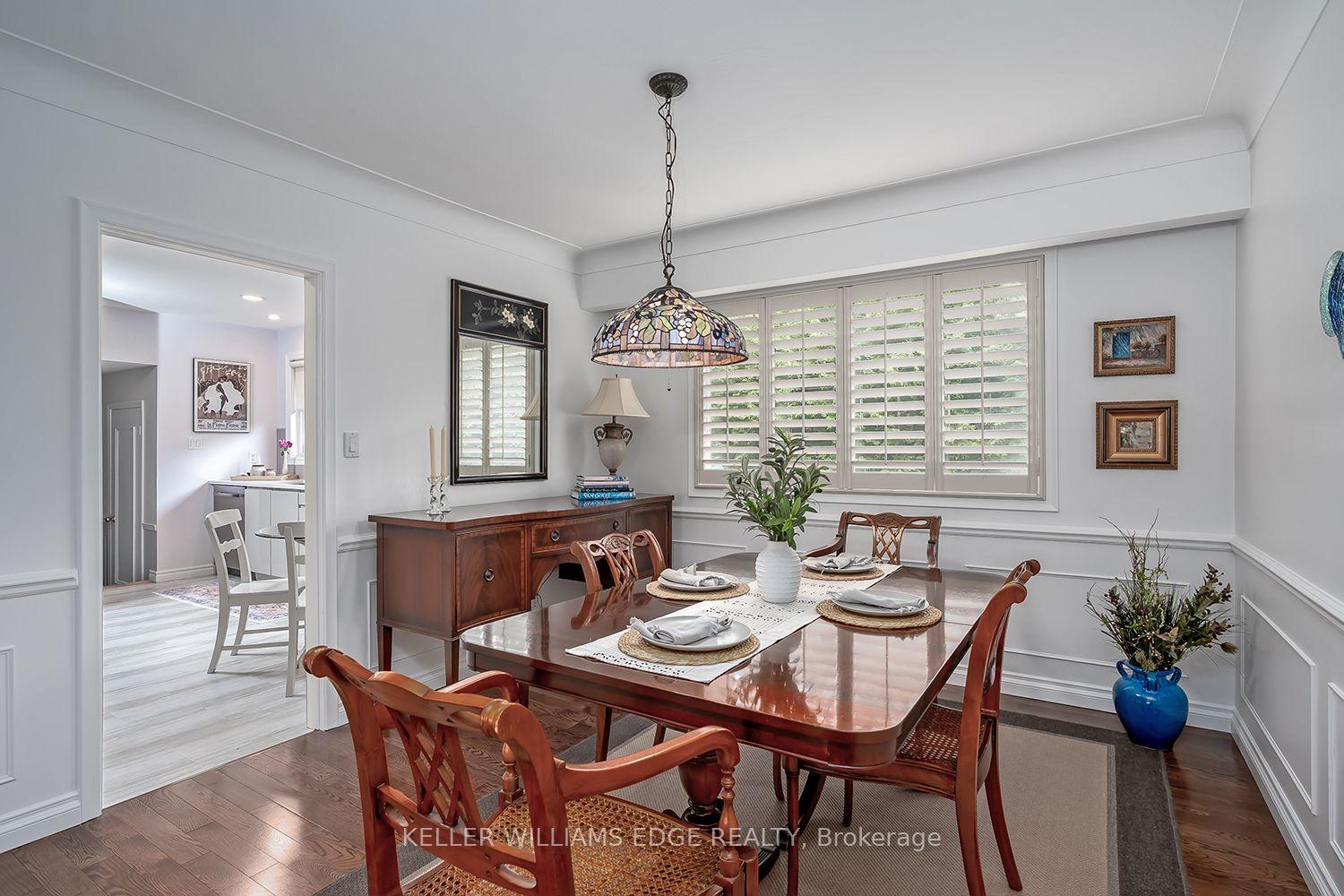 Photo 10 of 280 Penn Drive, Burlington, Roseland — HOMEH