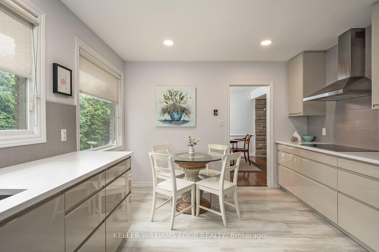 Photo 15 of 280 Penn Drive, Burlington, Roseland — HOMEH