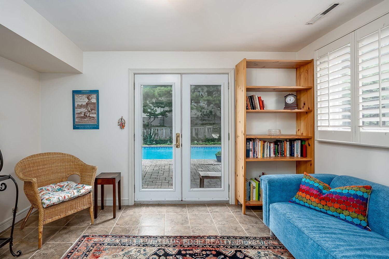 Photo 20 of 280 Penn Drive, Burlington, Roseland — HOMEH