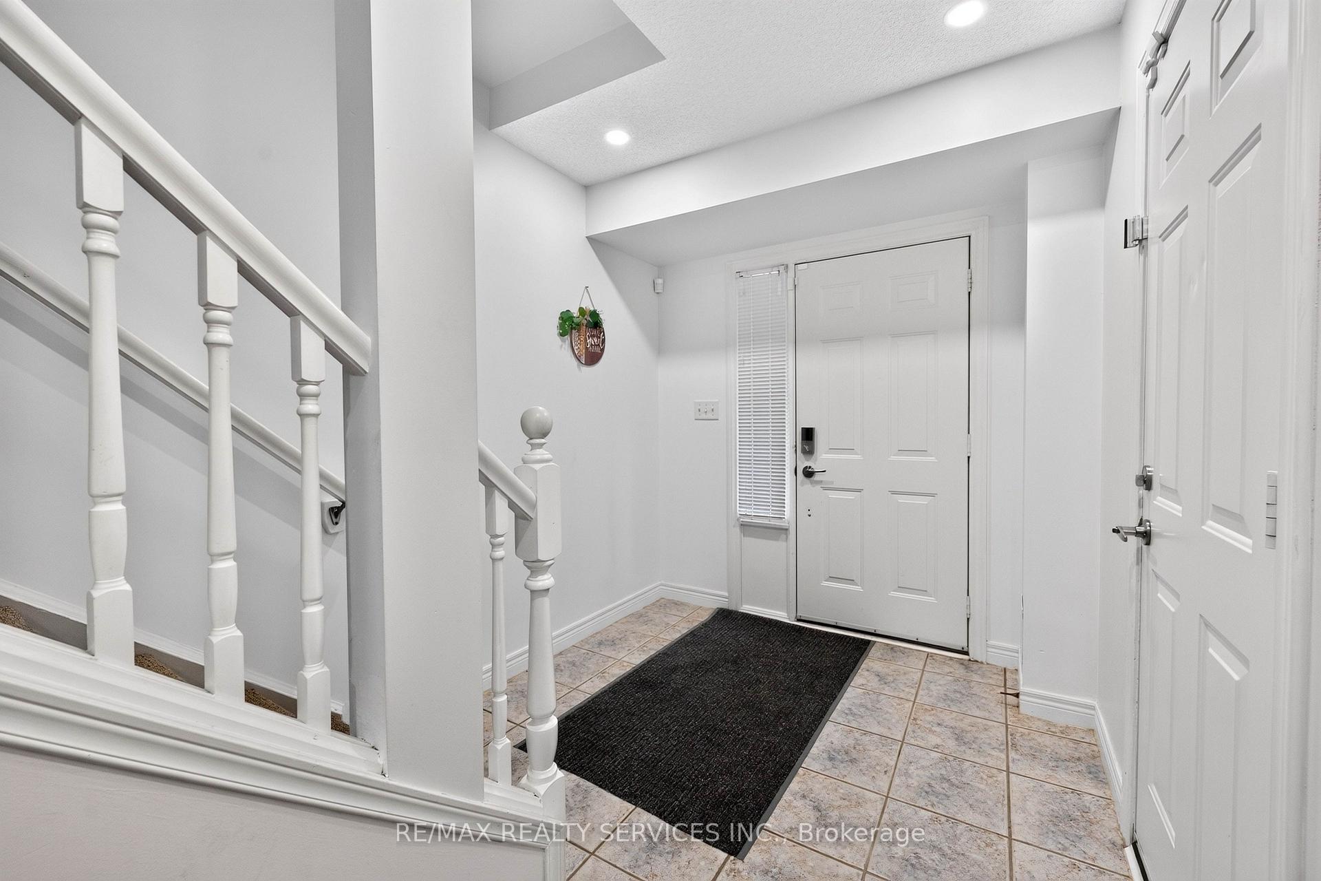 Photo 3 of Unit 7, 1336 Upper Sherman Avenue, Hamilton, Rushdale — HOMEH