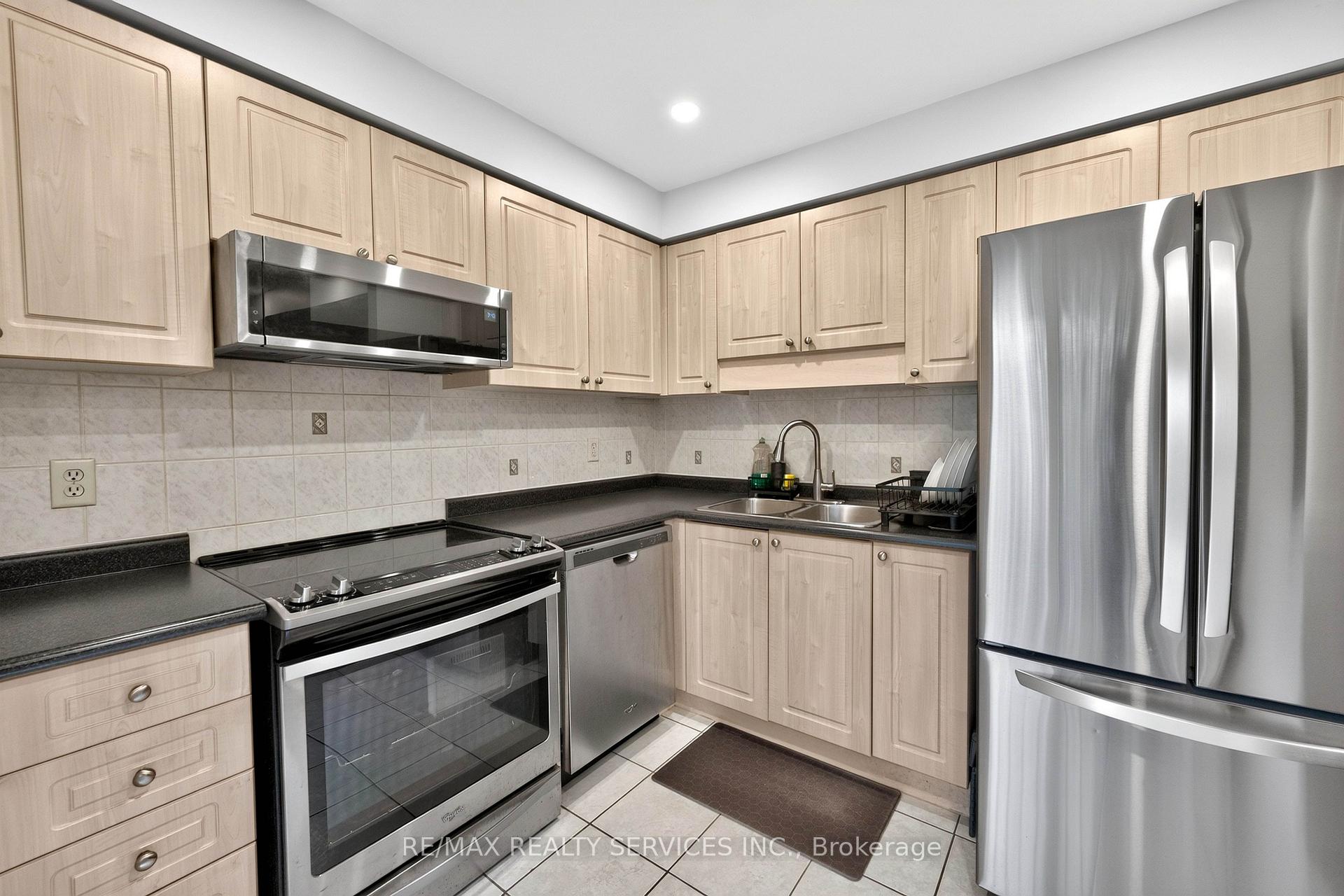 Photo 18 of Unit 7, 1336 Upper Sherman Avenue, Hamilton, Rushdale — HOMEH
