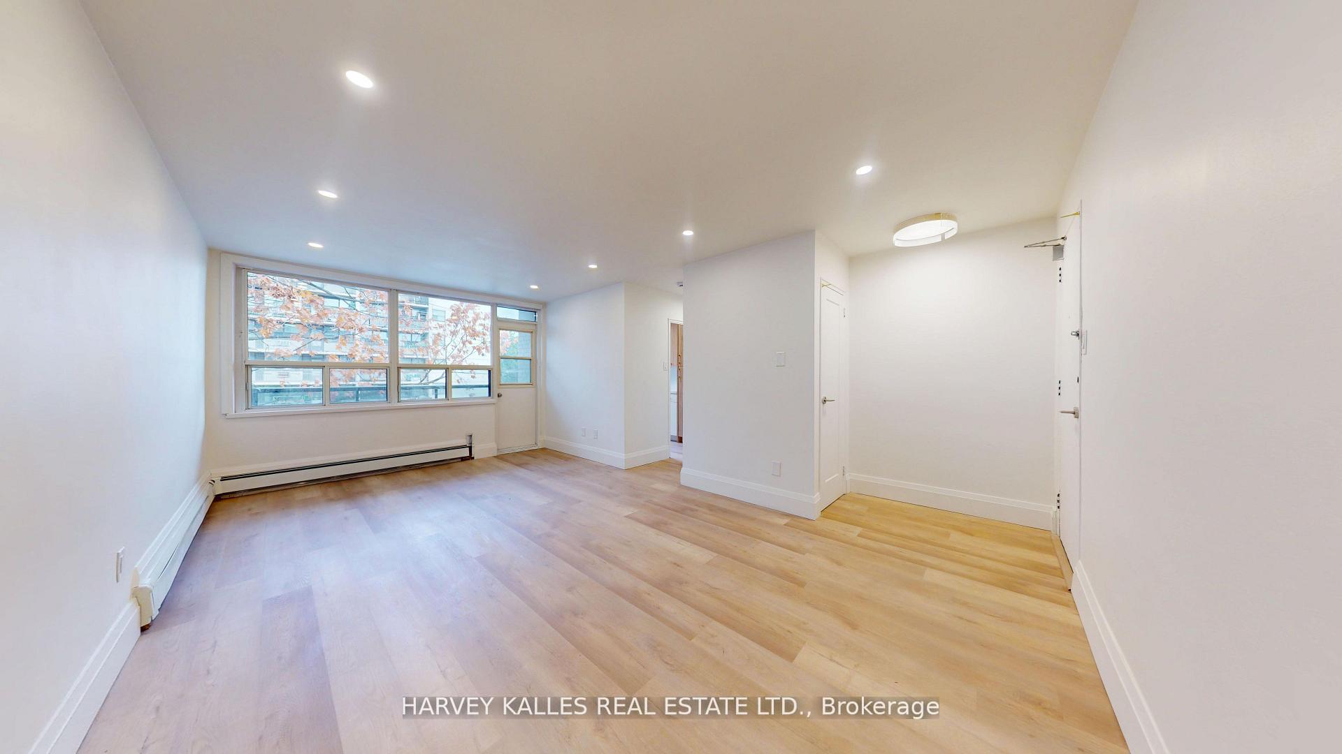 Photo of Unit 13, 1 Marquette Avenue