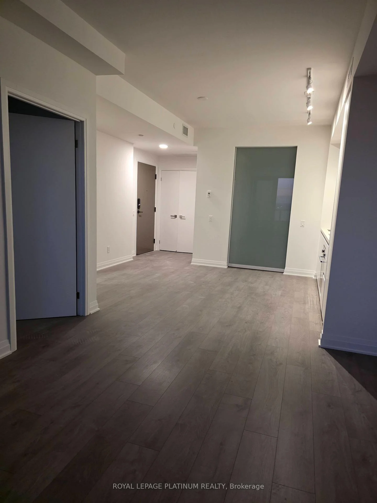 Photo 20 of 4015 The Exchange, Mississauga, City Centre — HOMEH