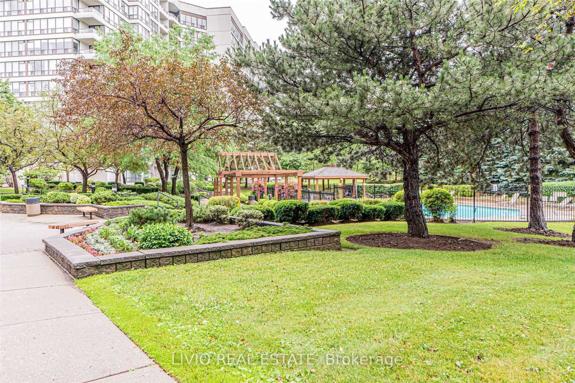 Photo 26 of Unit 310, 10 Laurelcrest Street, Brampton, Queen Street Corridor — HOMEH