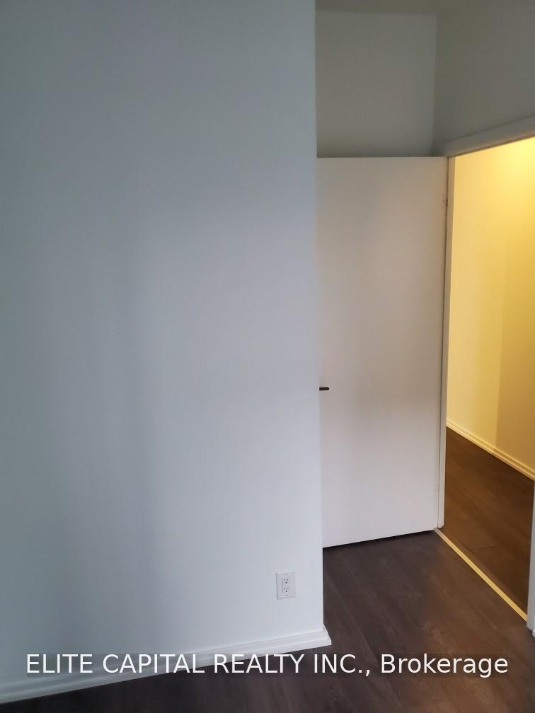 Photo 9 of Unit 1015, 70 Temperance Street, Toronto, Bay Street Corridor — HOMEH
