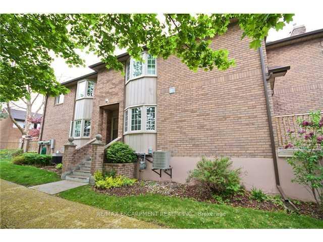 Photo 2 of Unit 38, 38 Elora Drive, Hamilton, Fessenden — HOMEH