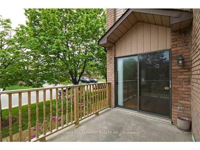Photo 9 of Unit 38, 38 Elora Drive, Hamilton, Fessenden — HOMEH