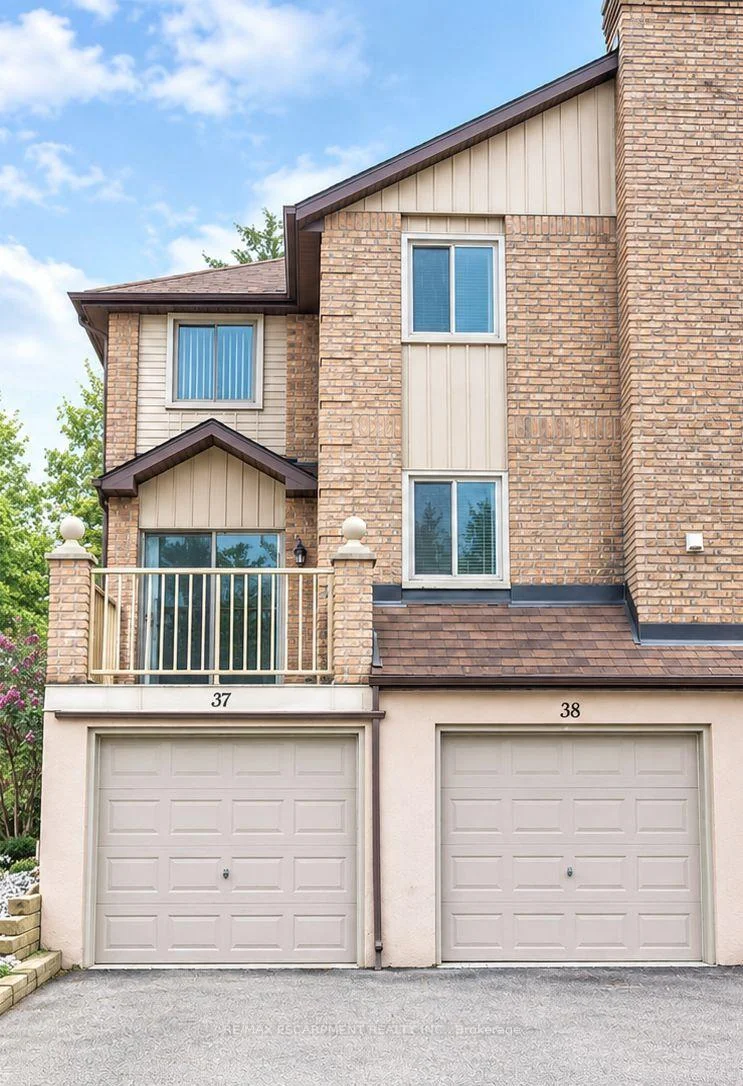 Photo 1 of Unit 38, 38 Elora Drive, Hamilton, Fessenden — HOMEH