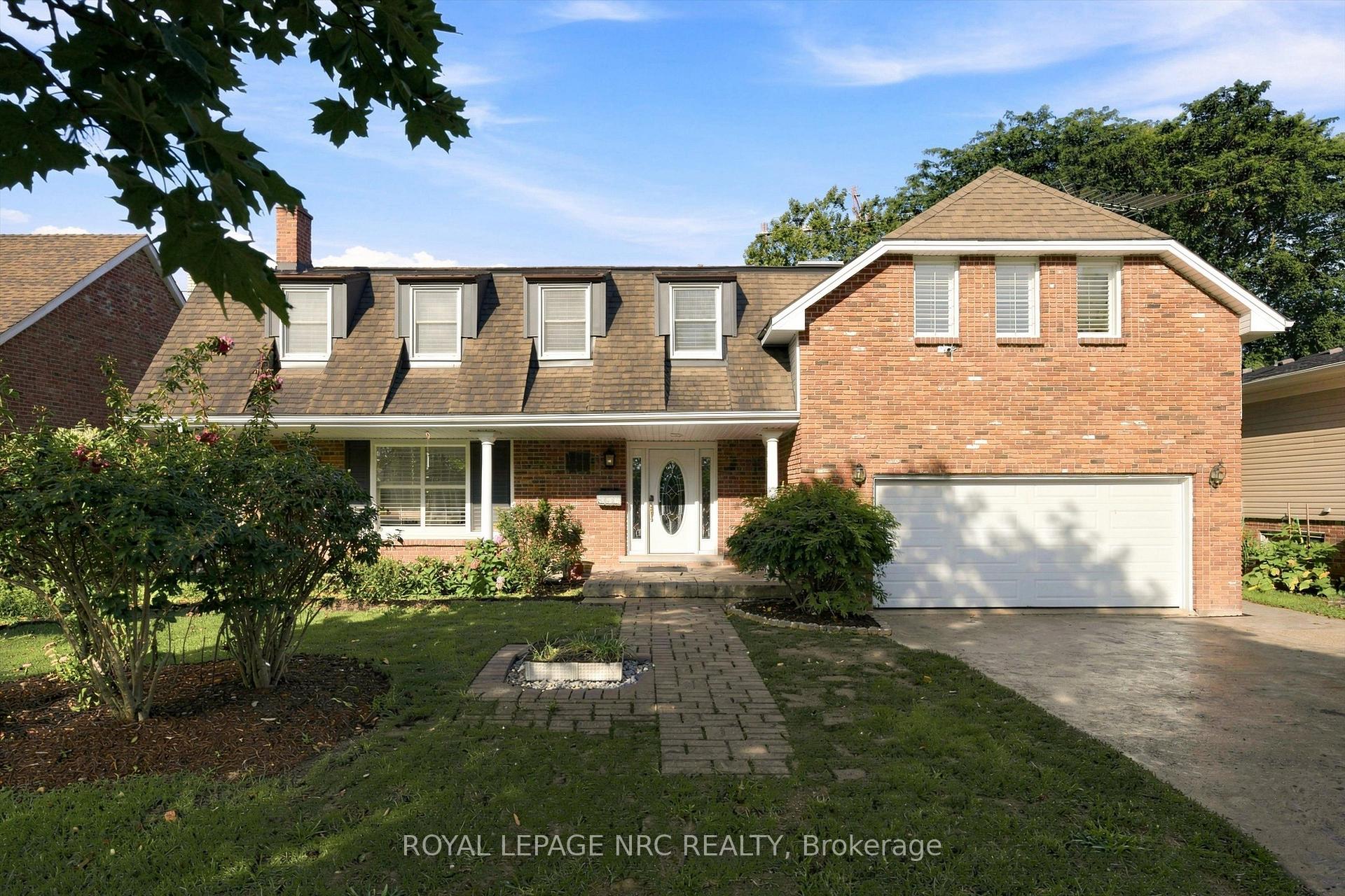 Photo 3 of 46 Adelene Crescent, St. Catharines, Glendale/Glenridge — HOMEH