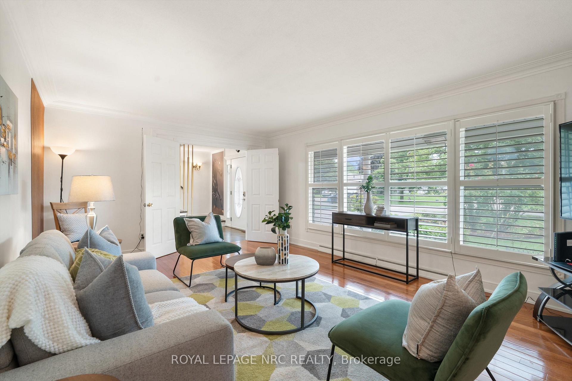 Photo 6 of 46 Adelene Crescent, St. Catharines, Glendale/Glenridge — HOMEH