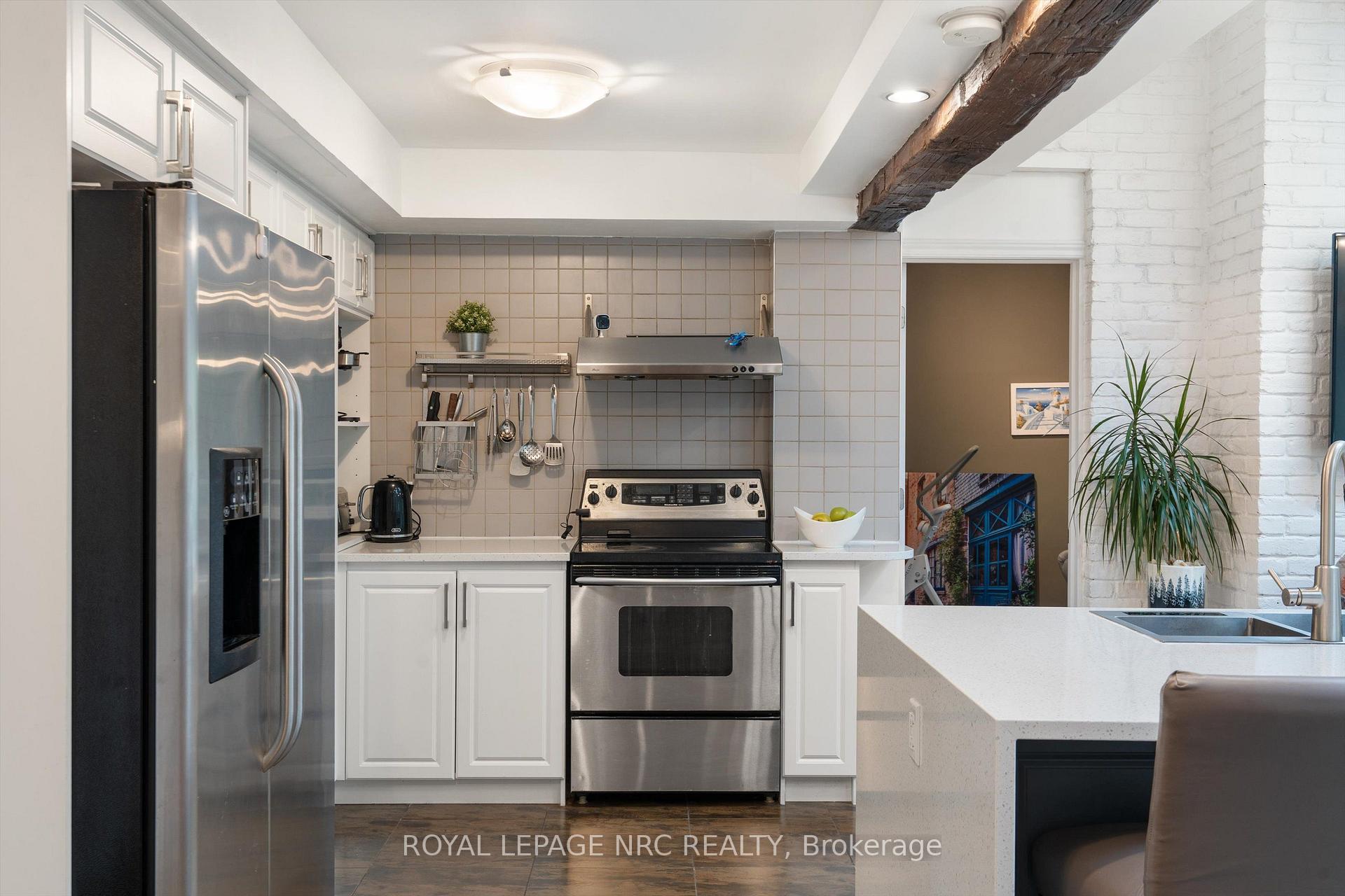 Photo 7 of 46 Adelene Crescent, St. Catharines, Glendale/Glenridge — HOMEH
