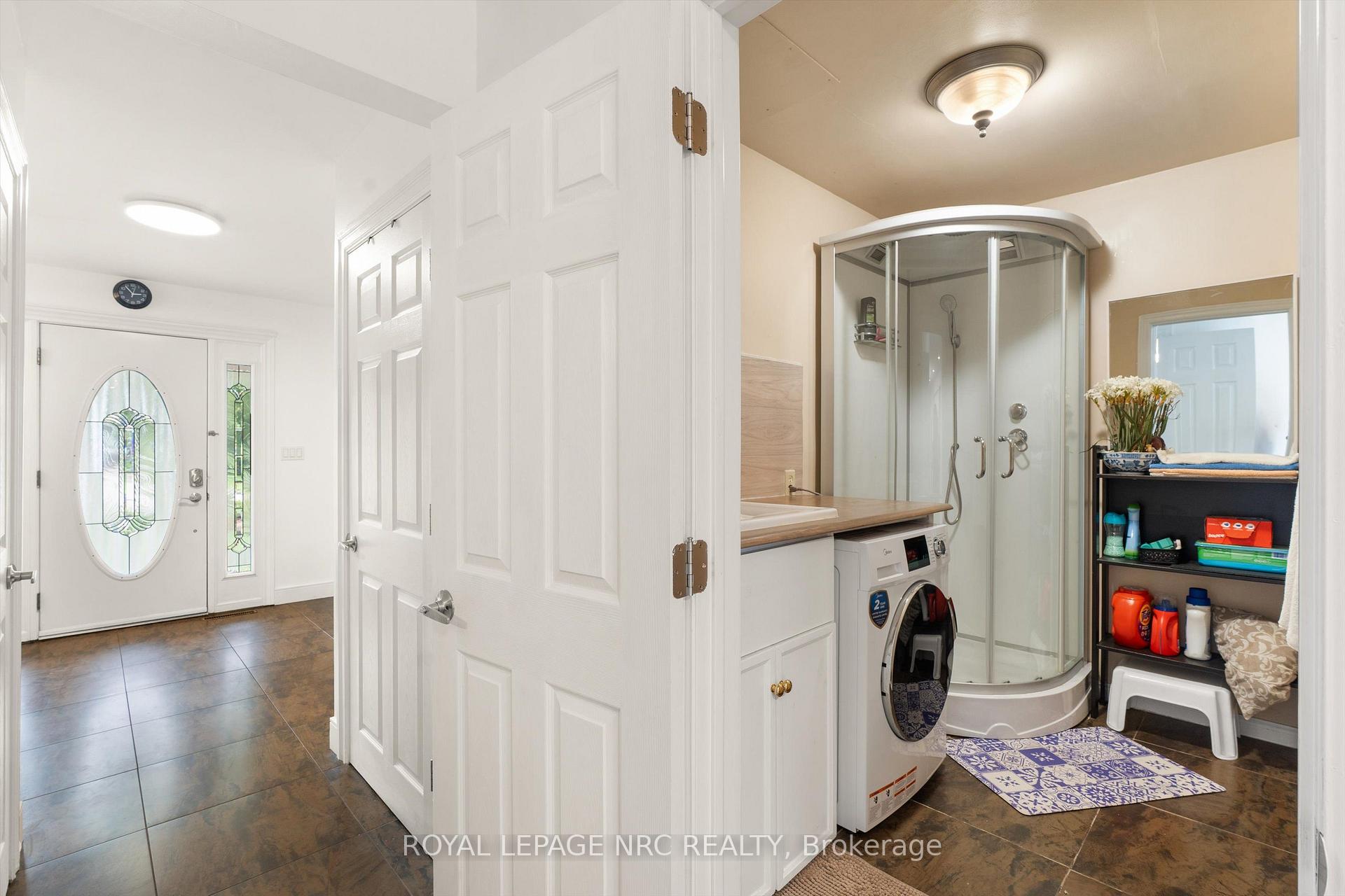 Photo 17 of 46 Adelene Crescent, St. Catharines, Glendale/Glenridge — HOMEH