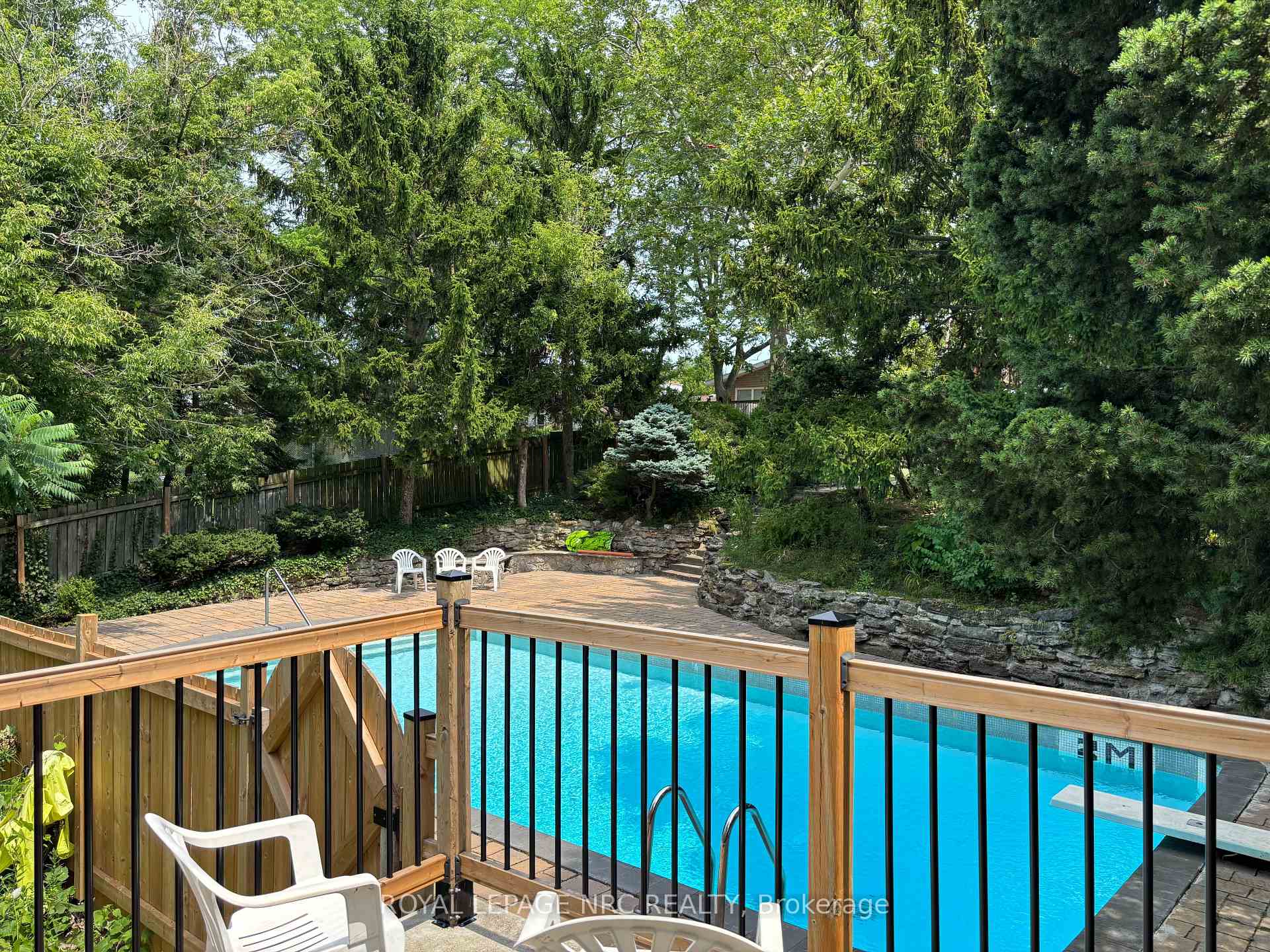 Photo 44 of 46 Adelene Crescent, St. Catharines, Glendale/Glenridge — HOMEH