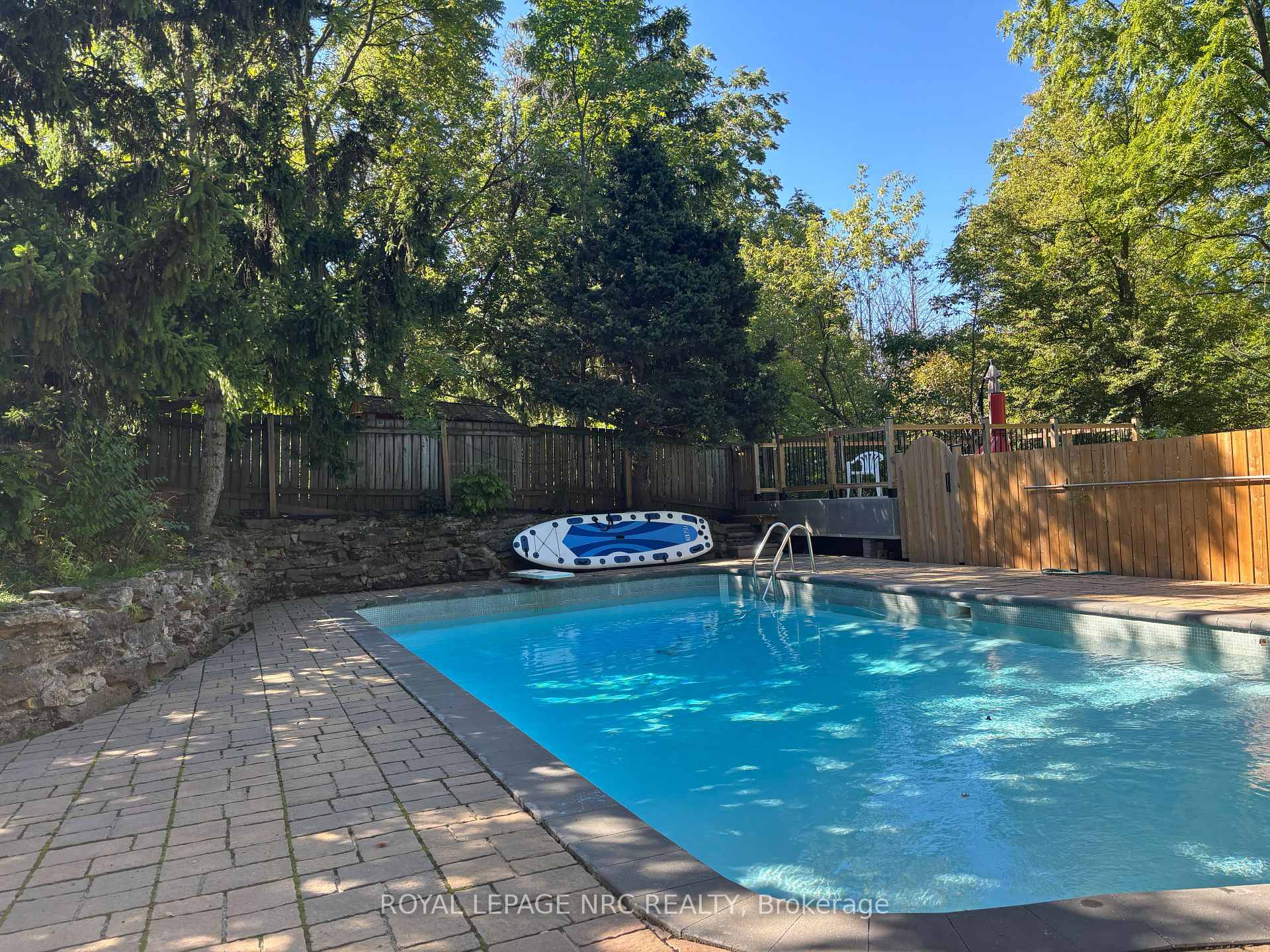Photo 45 of 46 Adelene Crescent, St. Catharines, Glendale/Glenridge — HOMEH