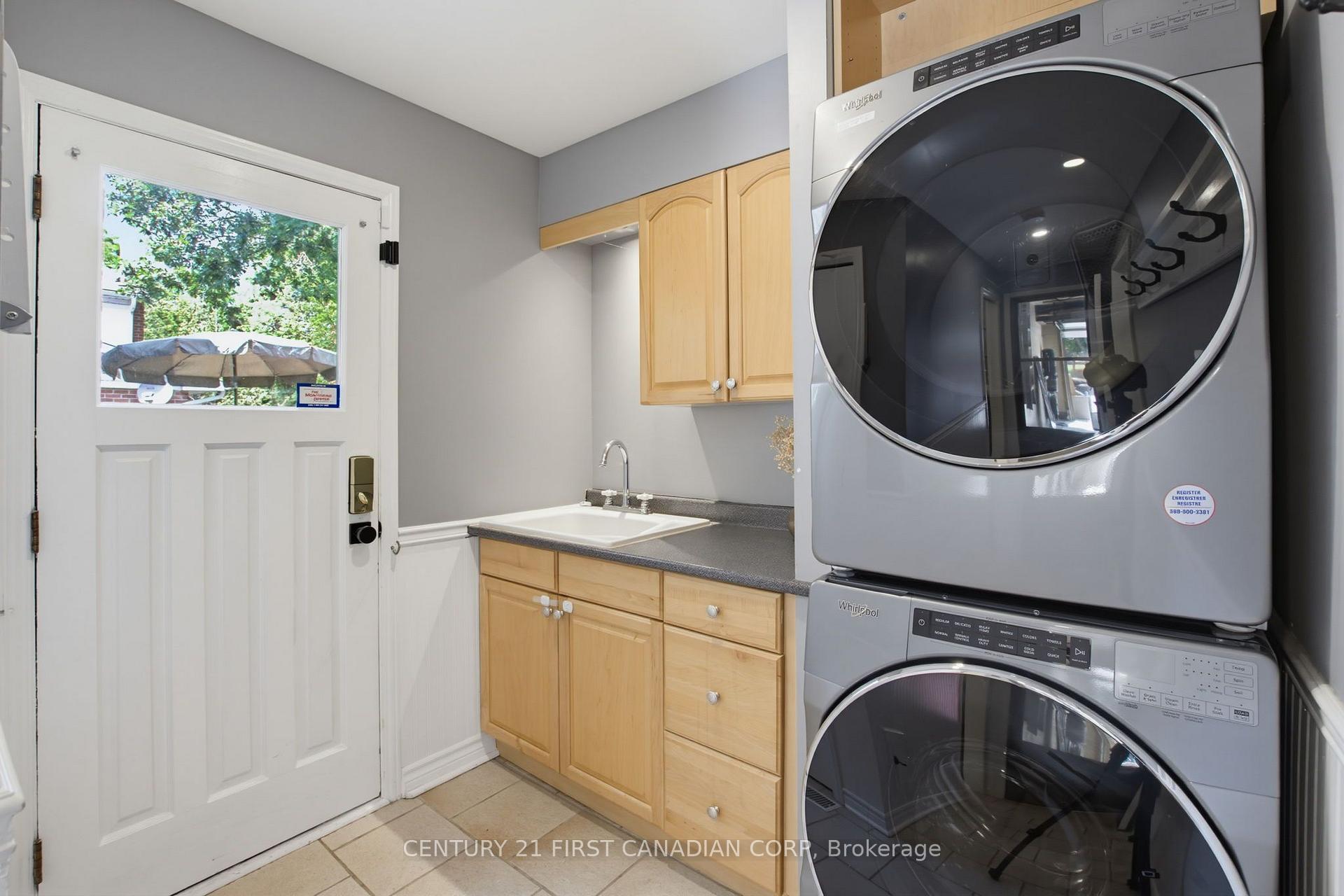 Photo 12 of 8 Meridene Crescent E, London, North G — HOMEH