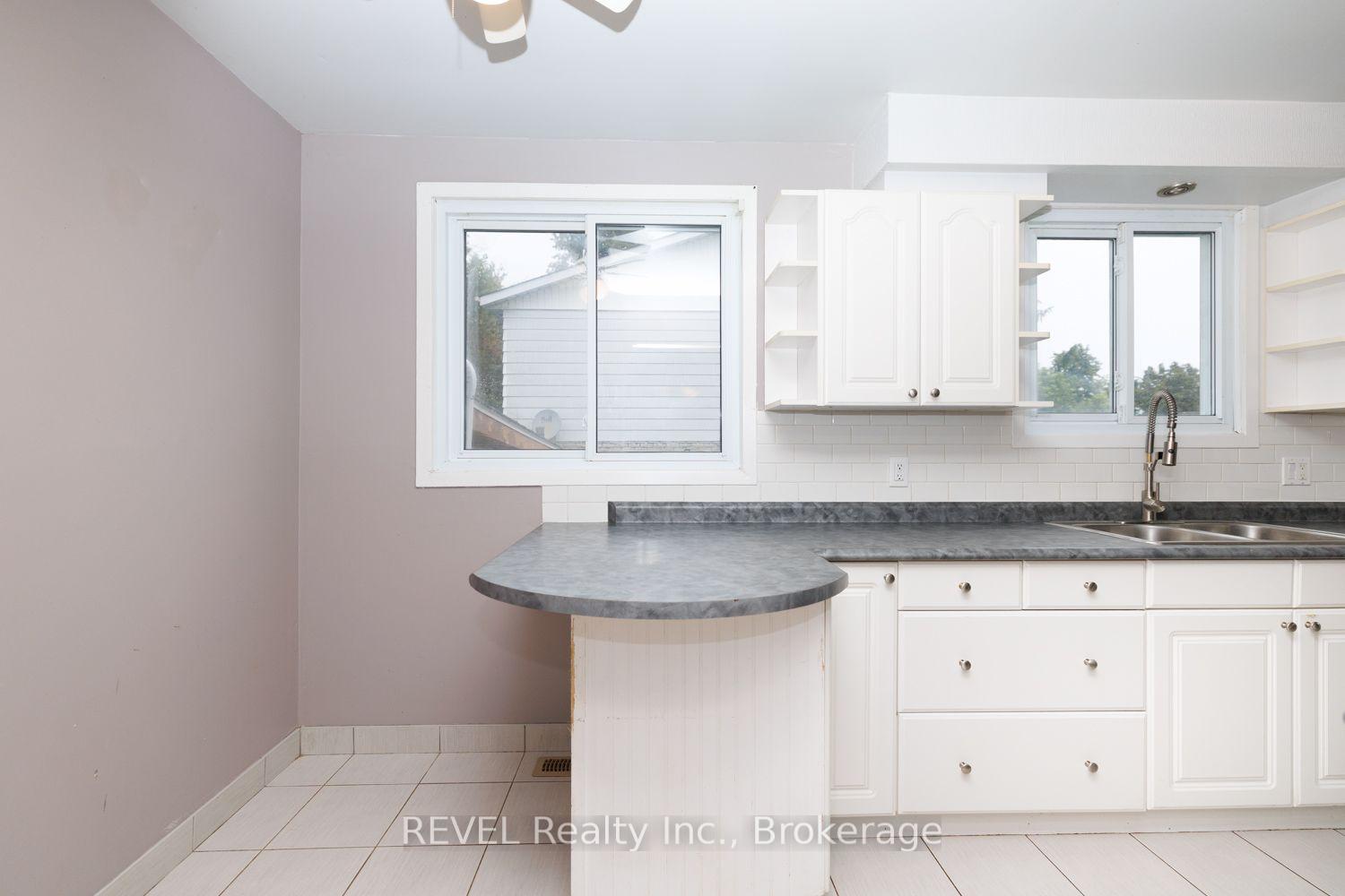 Photo 10 of 97 Tupper Drive, Thorold, Confederation Heights — HOMEH