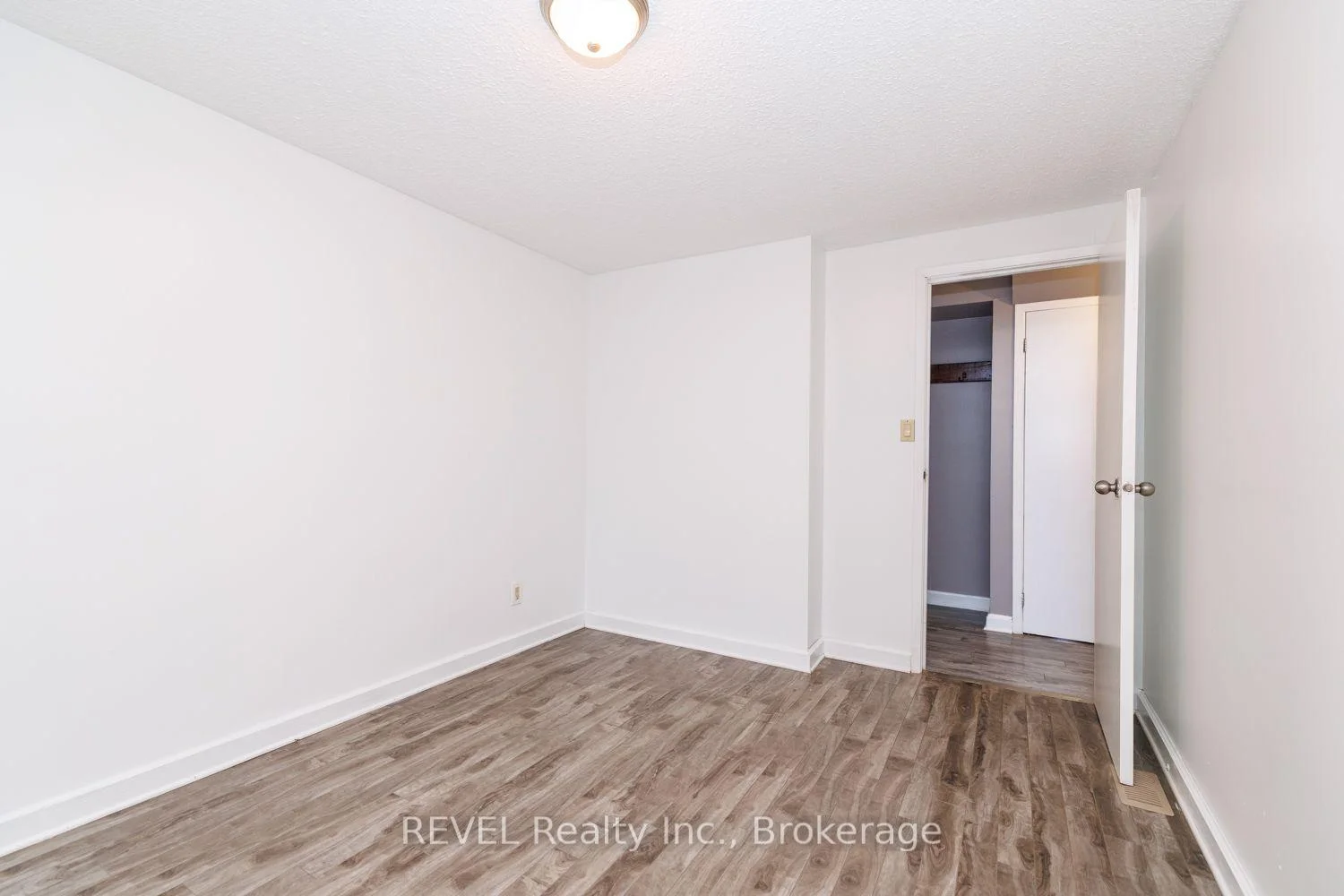 Photo 18 of 97 Tupper Drive, Thorold, Confederation Heights — HOMEH