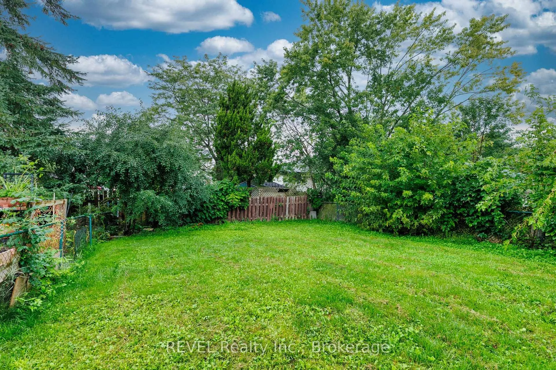 Photo 29 of 97 Tupper Drive, Thorold, Confederation Heights — HOMEH