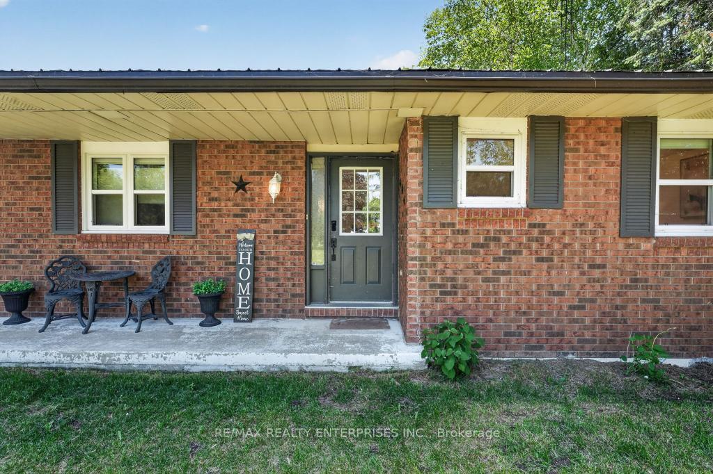 Photo 6 of 6543 Chippewa Road E, Hamilton, Mount Hope — HOMEH