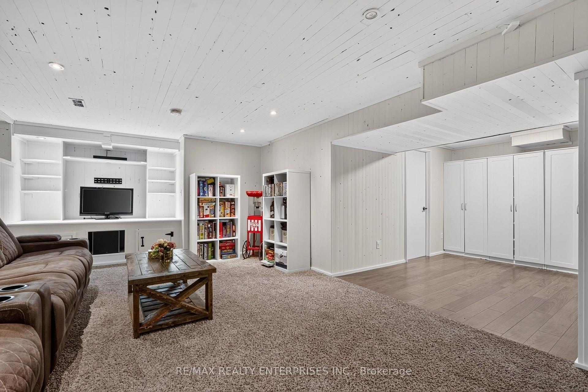 Photo 33 of 6543 Chippewa Road E, Hamilton, Mount Hope — HOMEH