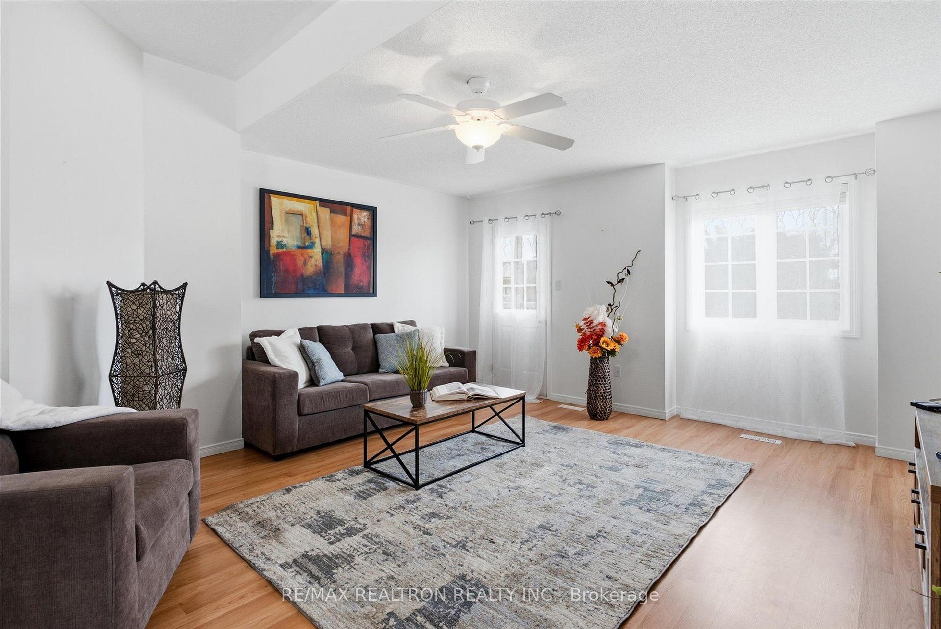 Photo 17 of 78 Hutton Place, Clarington, Bowmanville — HOMEH