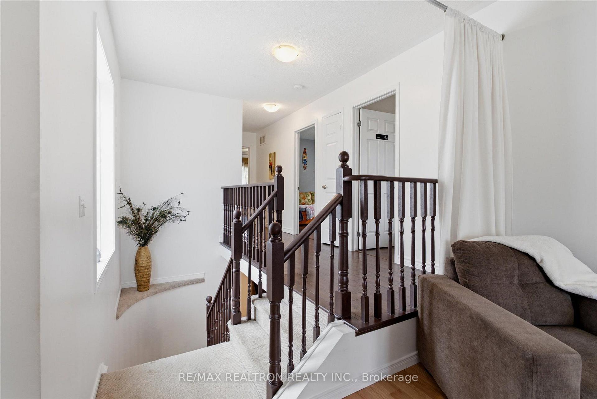 Photo 19 of 78 Hutton Place, Clarington, Bowmanville — HOMEH
