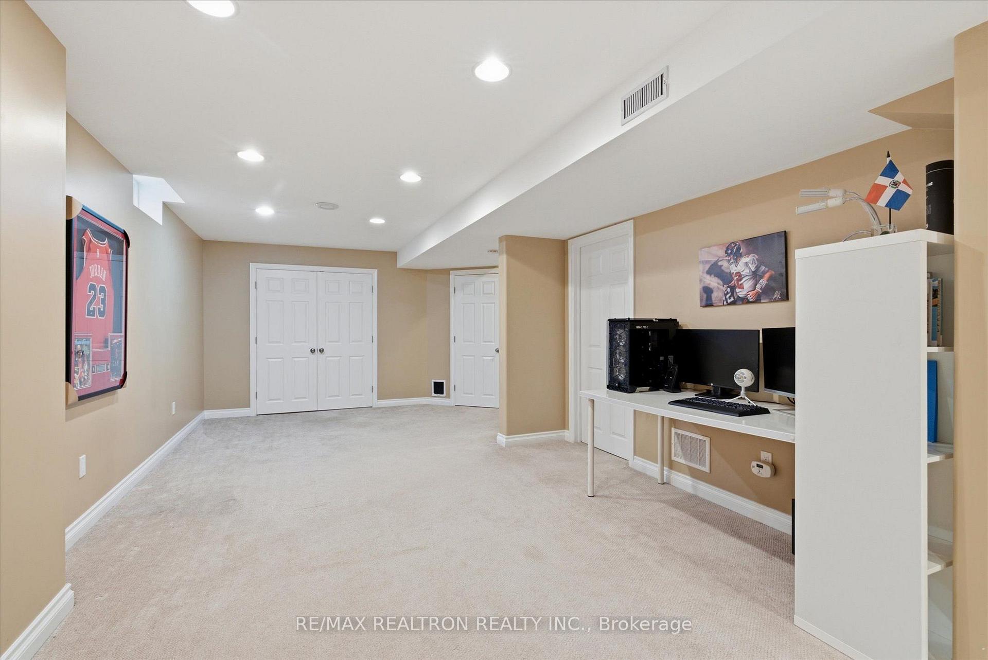 Photo 30 of 78 Hutton Place, Clarington, Bowmanville — HOMEH