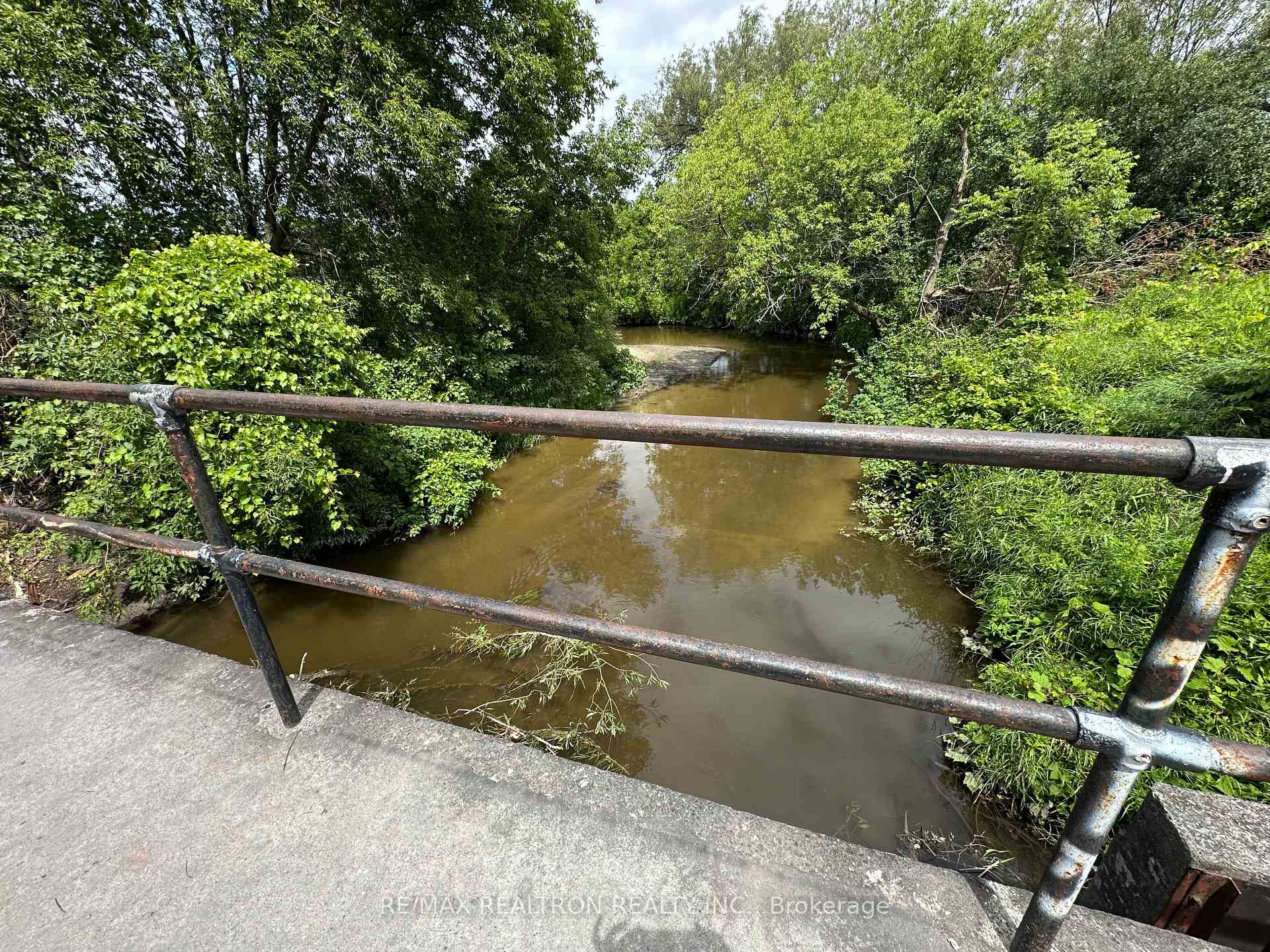 Photo 39 of 78 Hutton Place, Clarington, Bowmanville — HOMEH